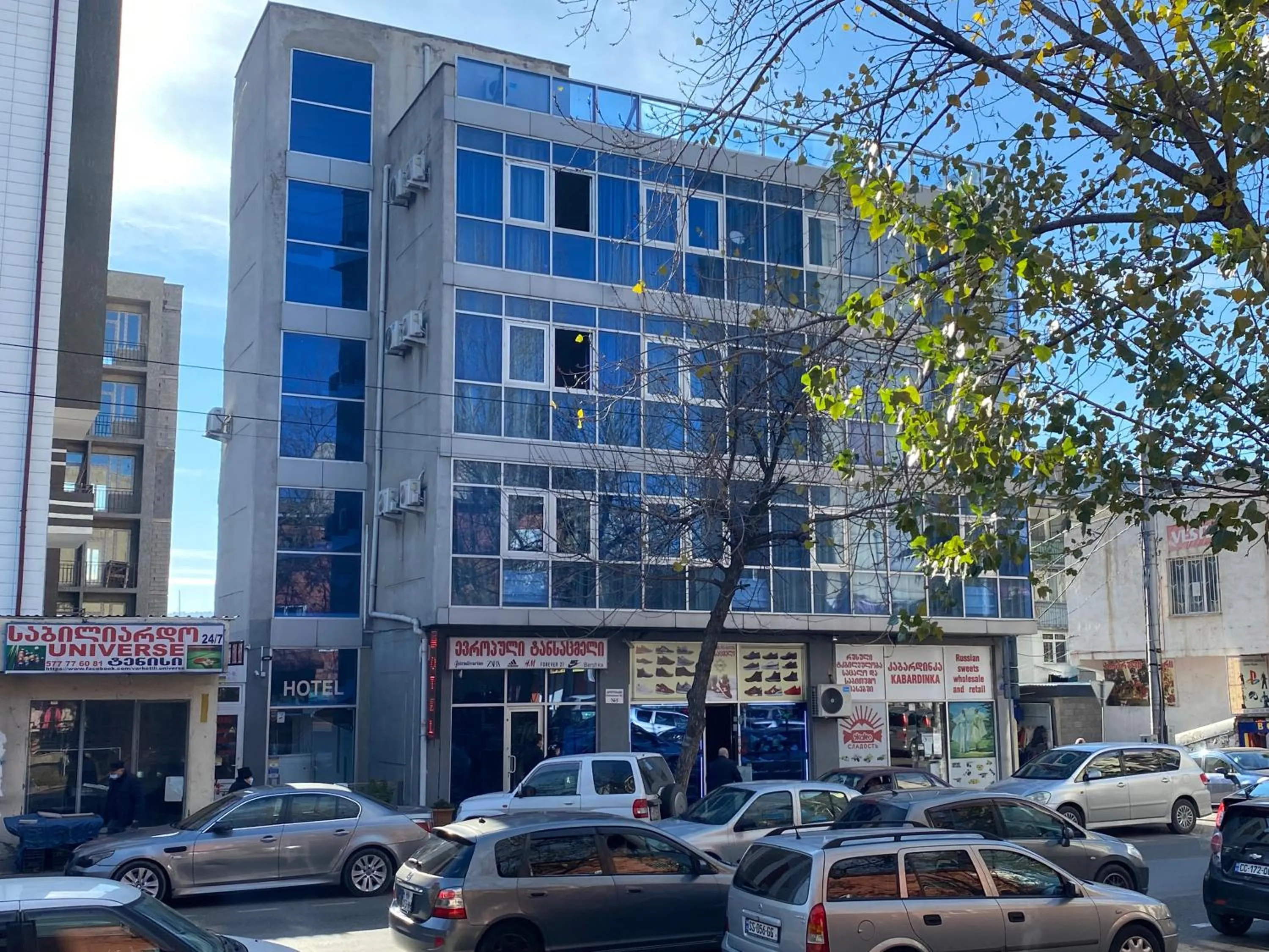 Property building in Hotel G & J