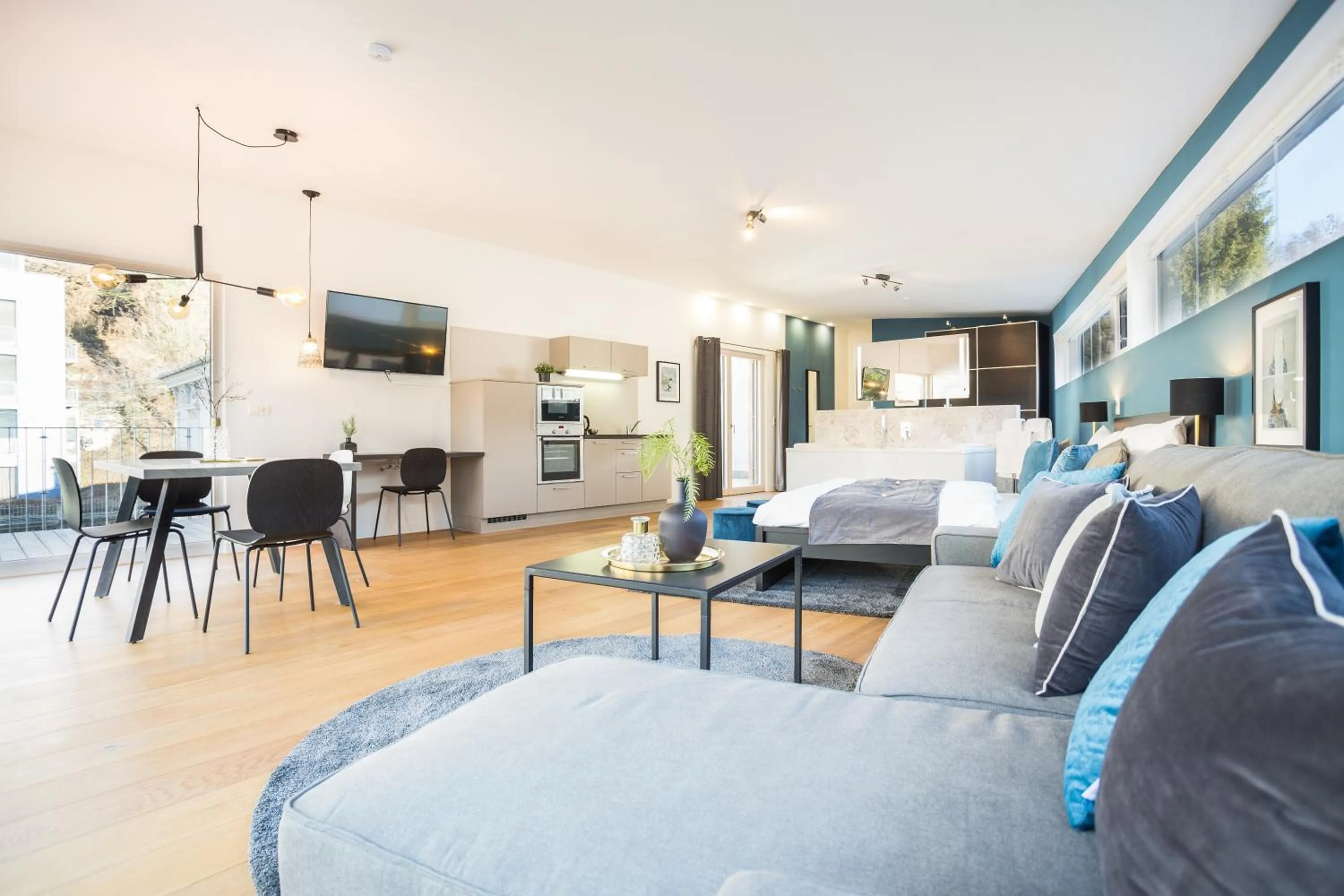 Shower in Room 4 & 5 Apartments