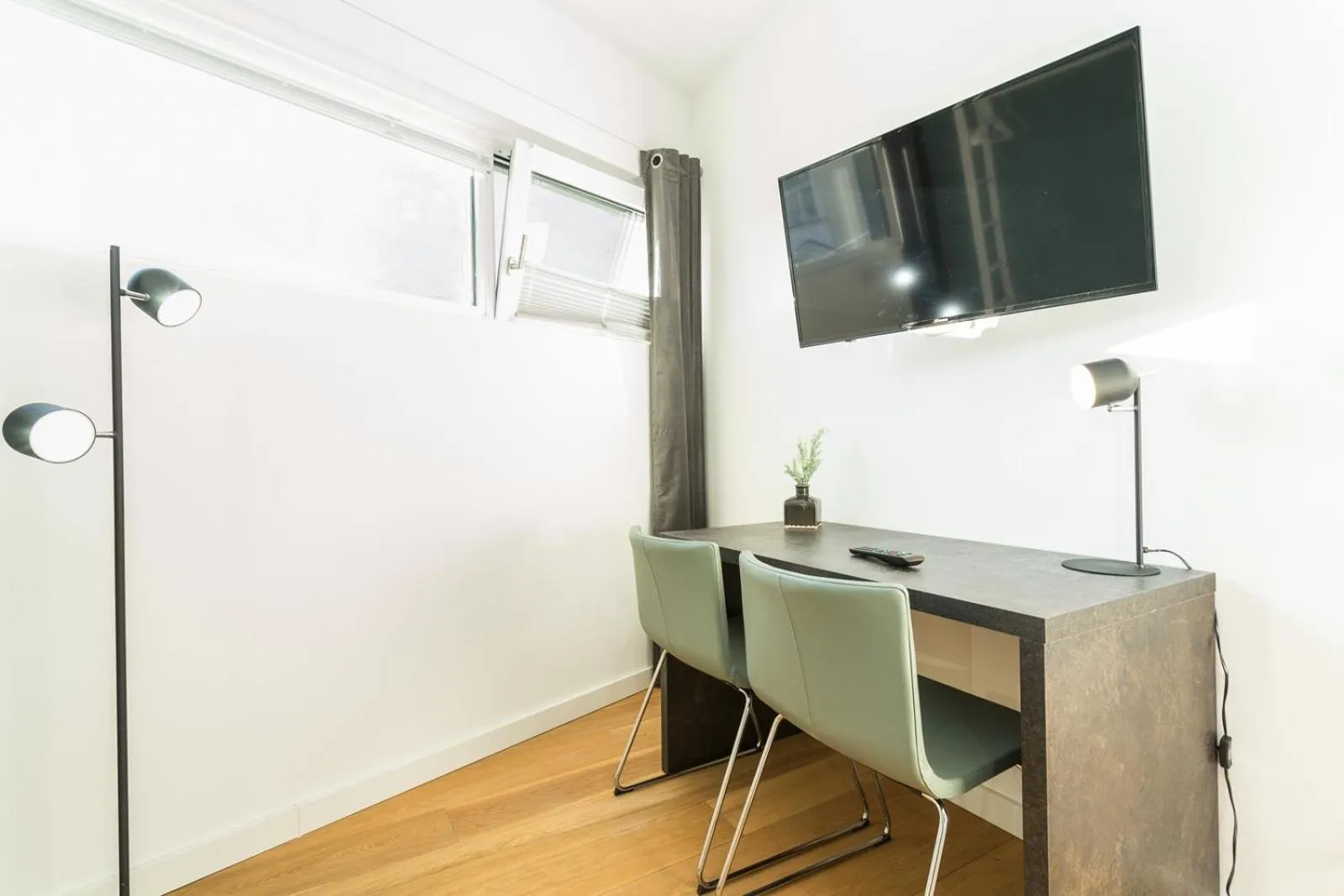 Seating area in Room 4 & 5 Apartments