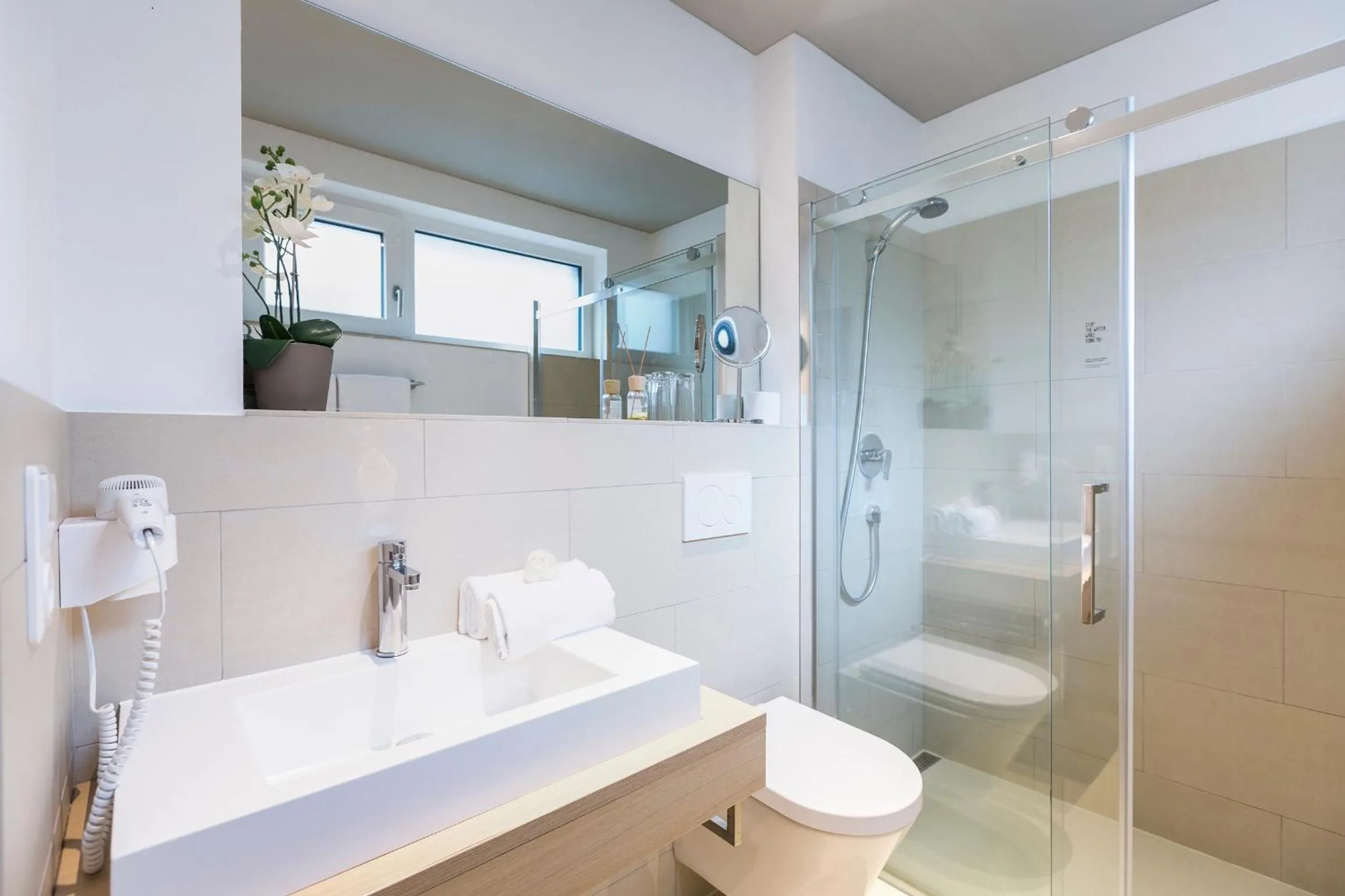 Bathroom in Room 4 & 5 Apartments