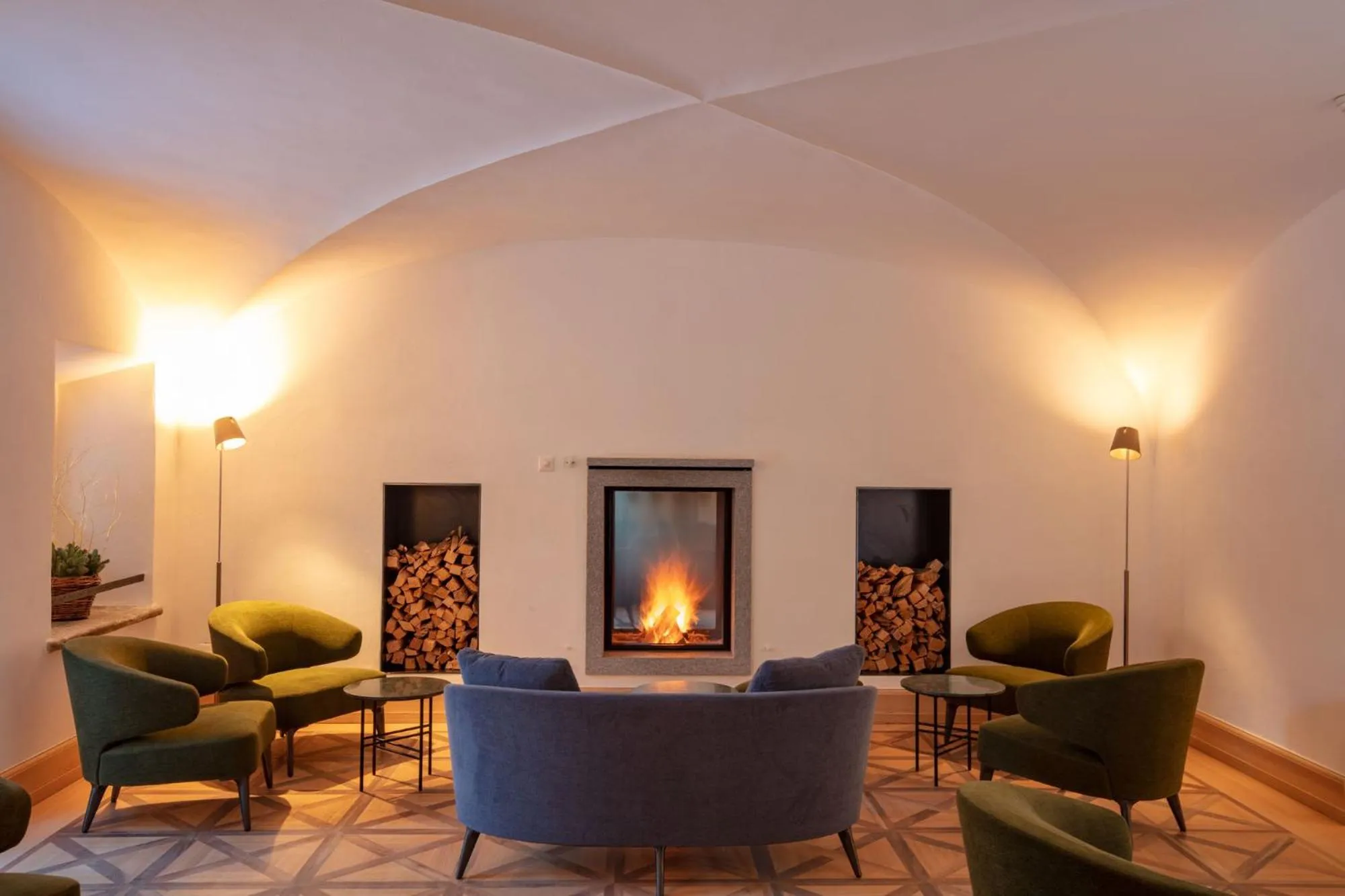 Seating area in Parkhotel Margna Superior