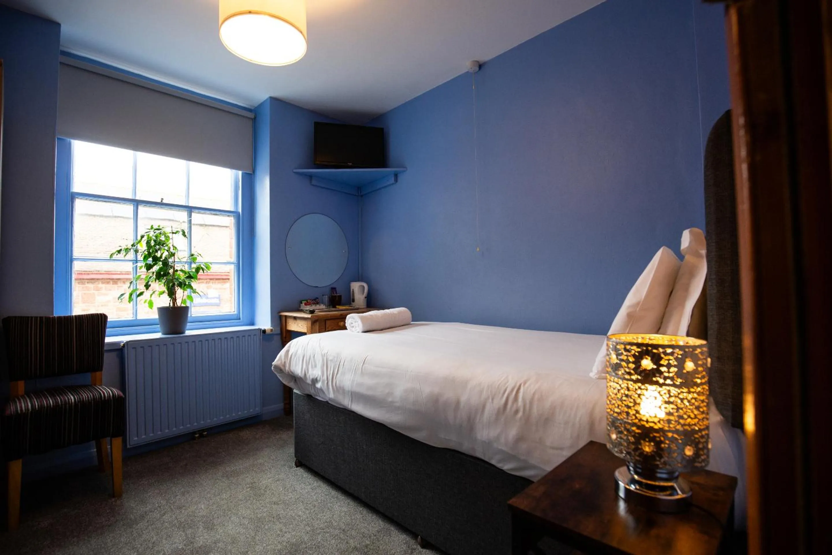 Bedroom, Bed in The Old Ship Aground