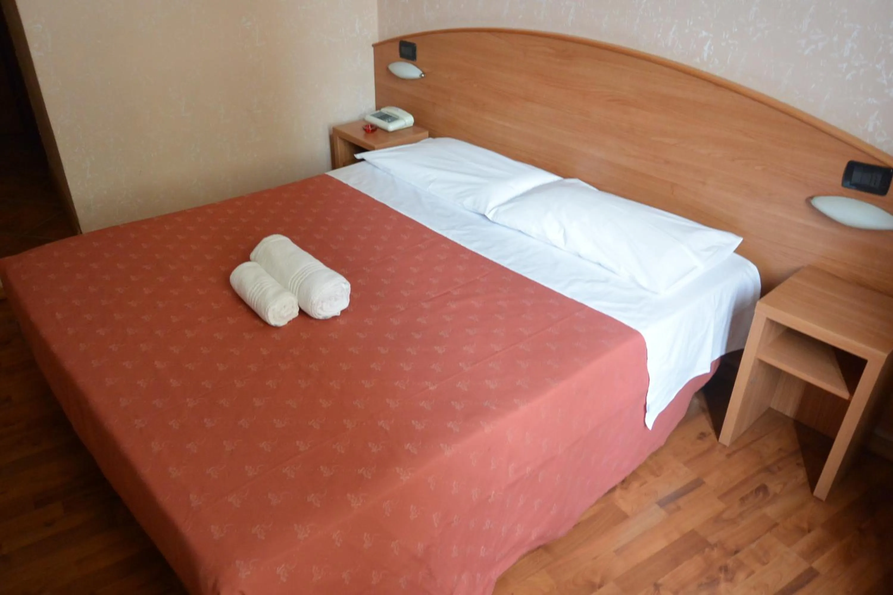 Bed in Hotel Nuovo