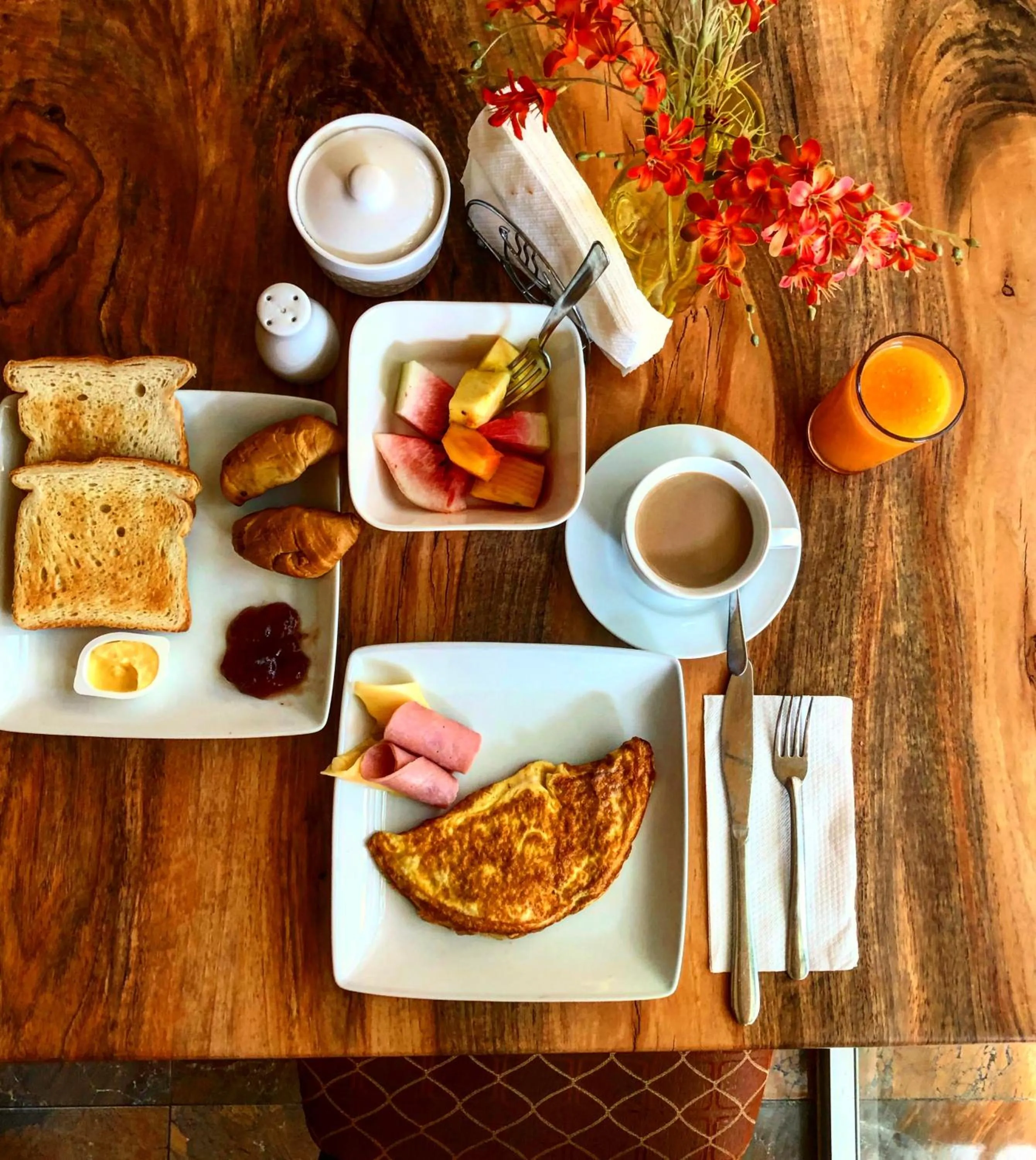 Food and drinks in Nilka Hotel Boutique