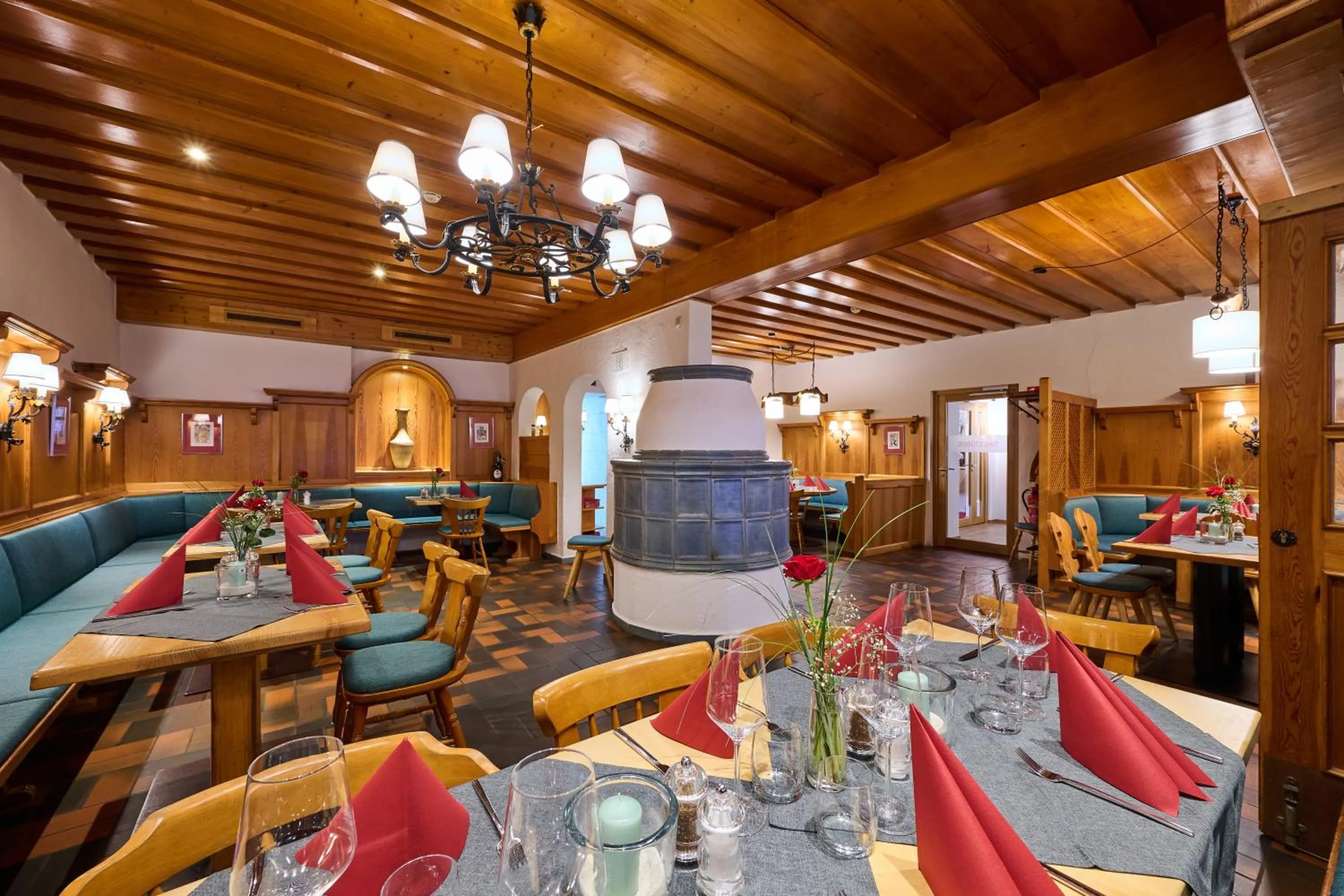 Restaurant/places to eat in Hotel & Gasthaus DAS RÖHRL Straubing