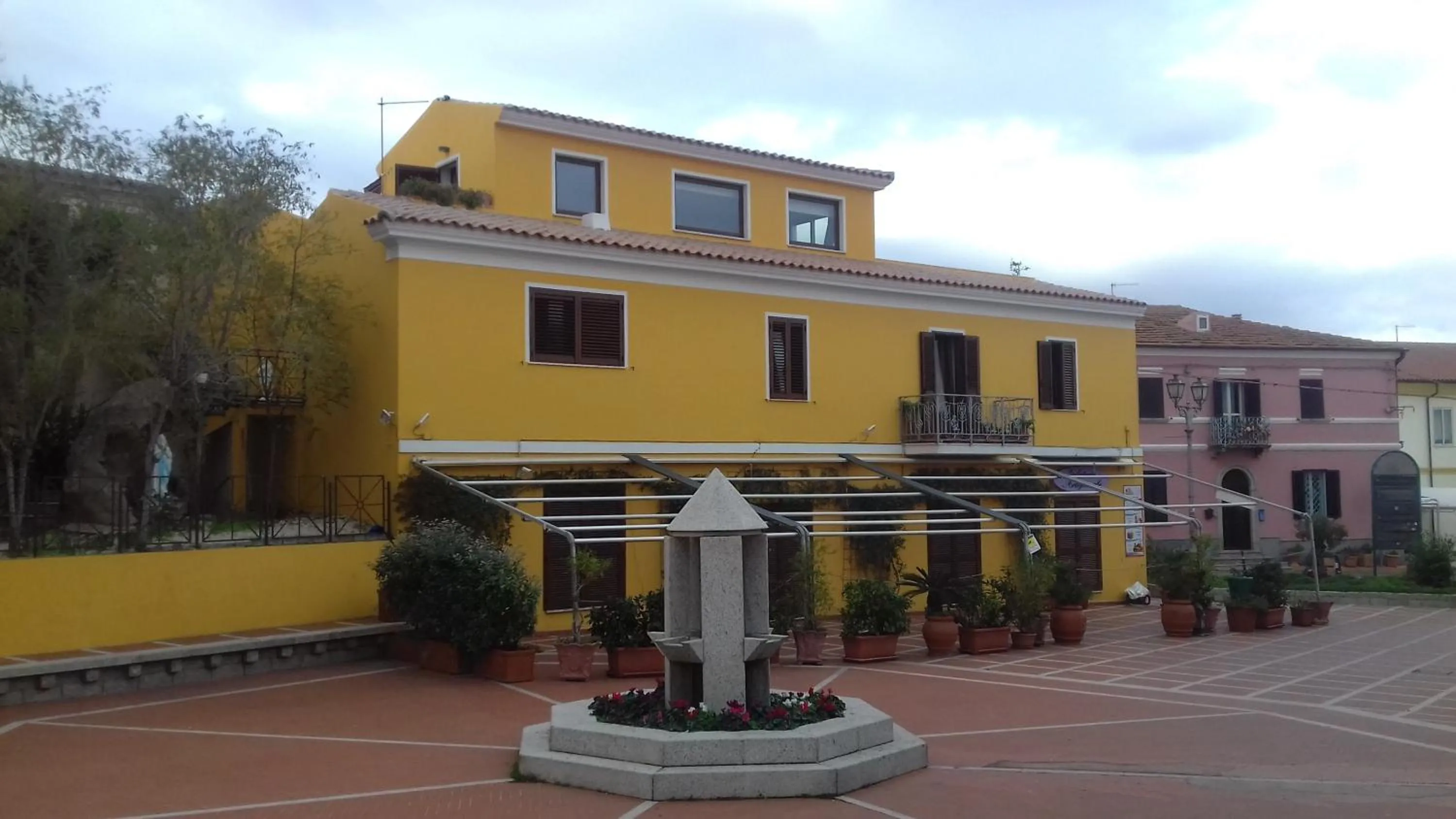 Property building in b&b Florian