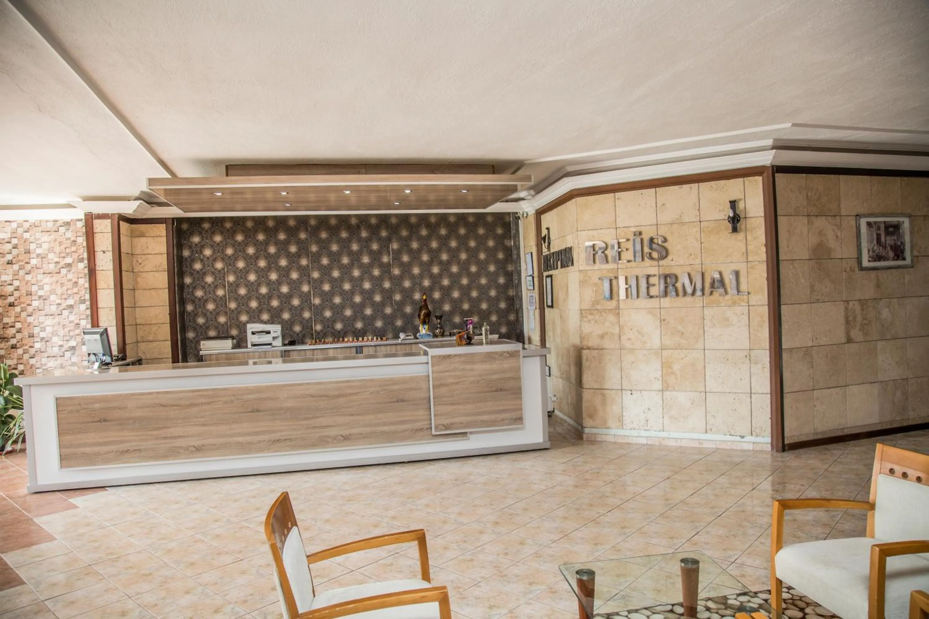 Lobby or reception in Reis Thermal Otel