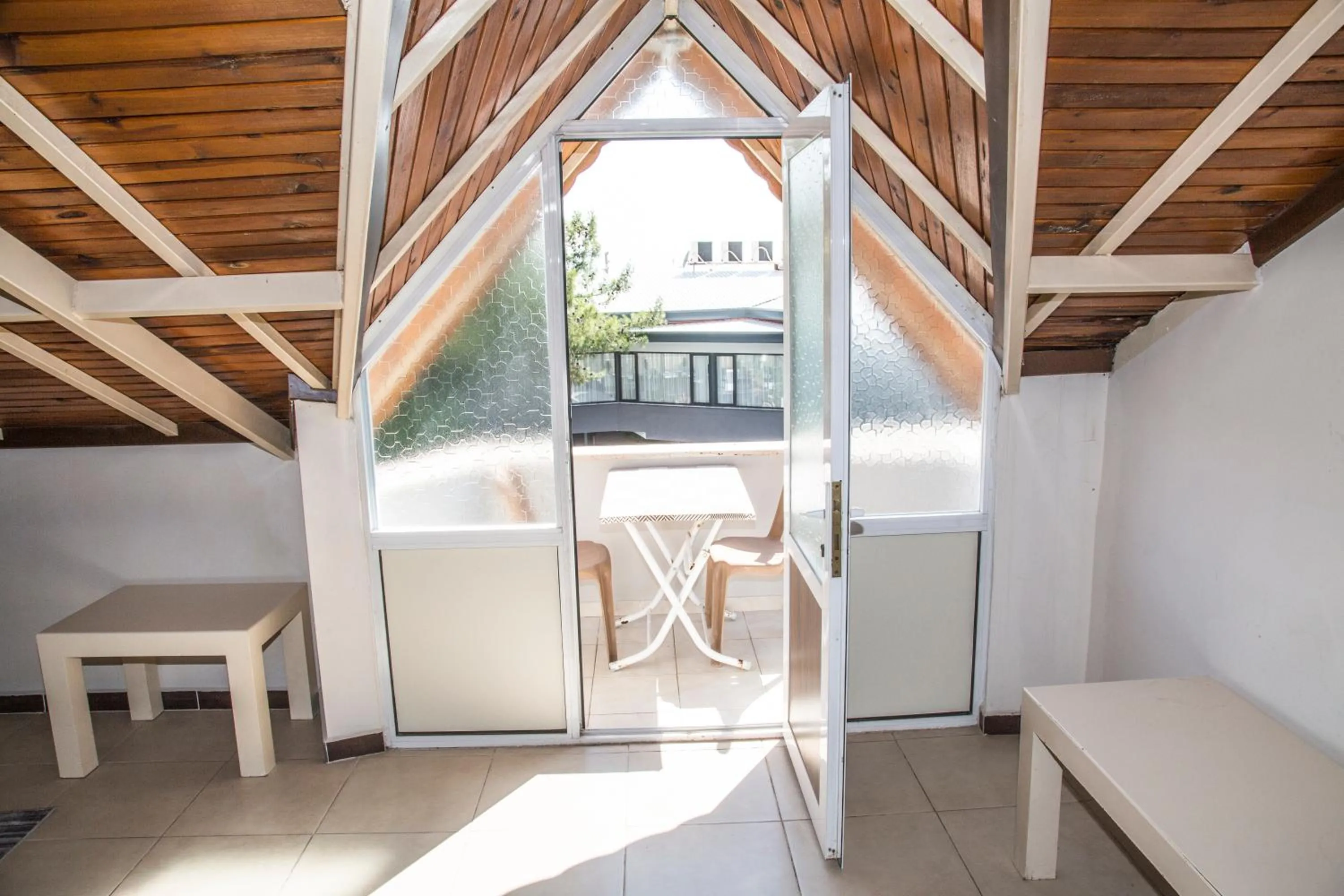 Inner courtyard view in Reis Thermal Otel