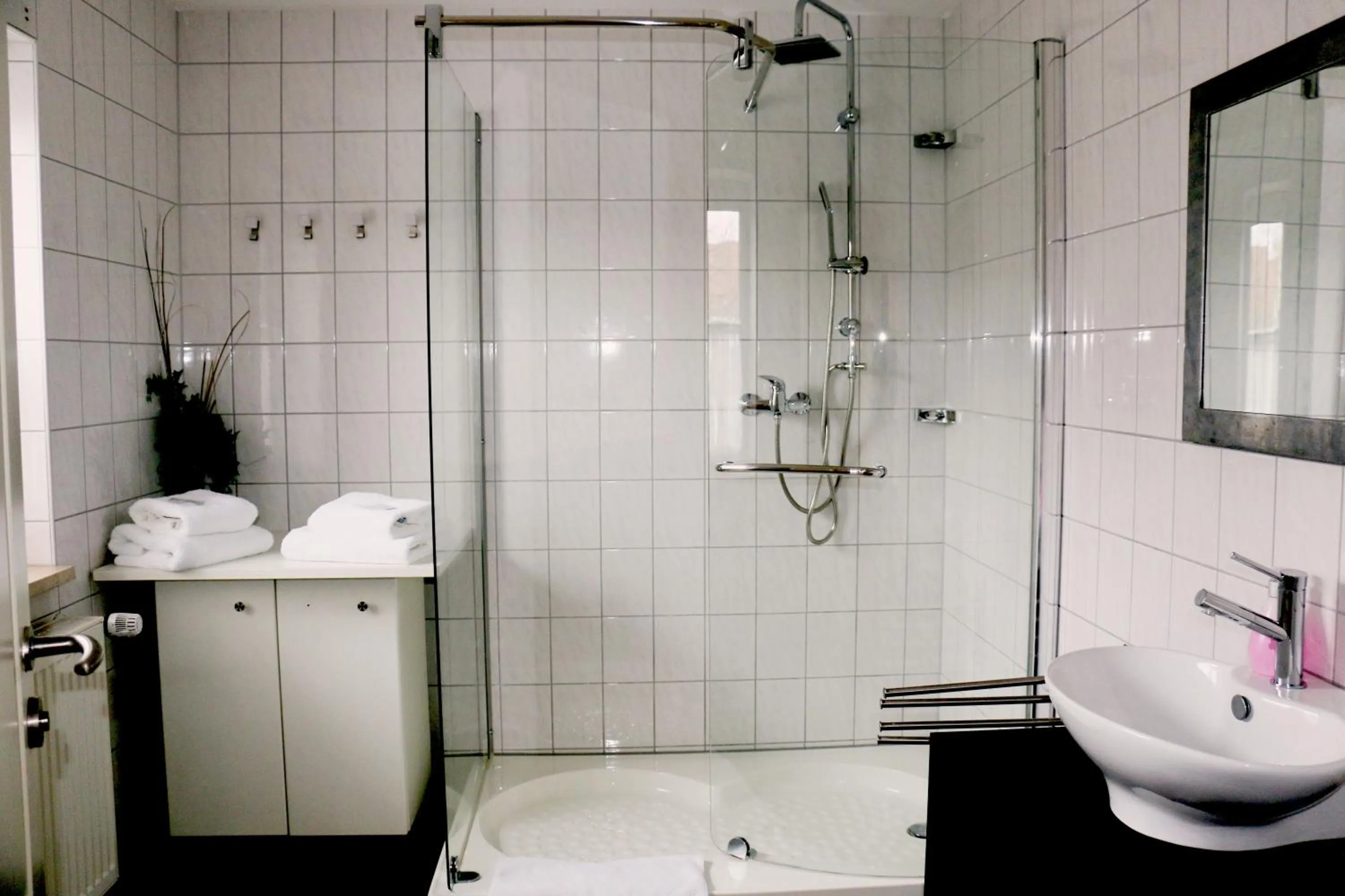 Bathroom in Landhotel Rangau Gasthof & Brennerei