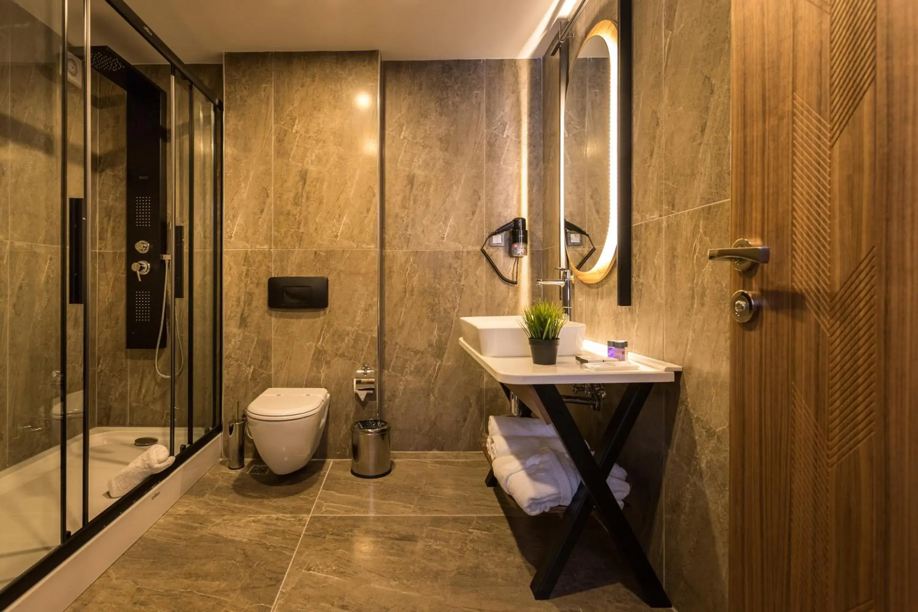 Twin Room with Sea View in Marin Otel & Restaurant Twin Room with Sea View in Marin Otel & Restaurant