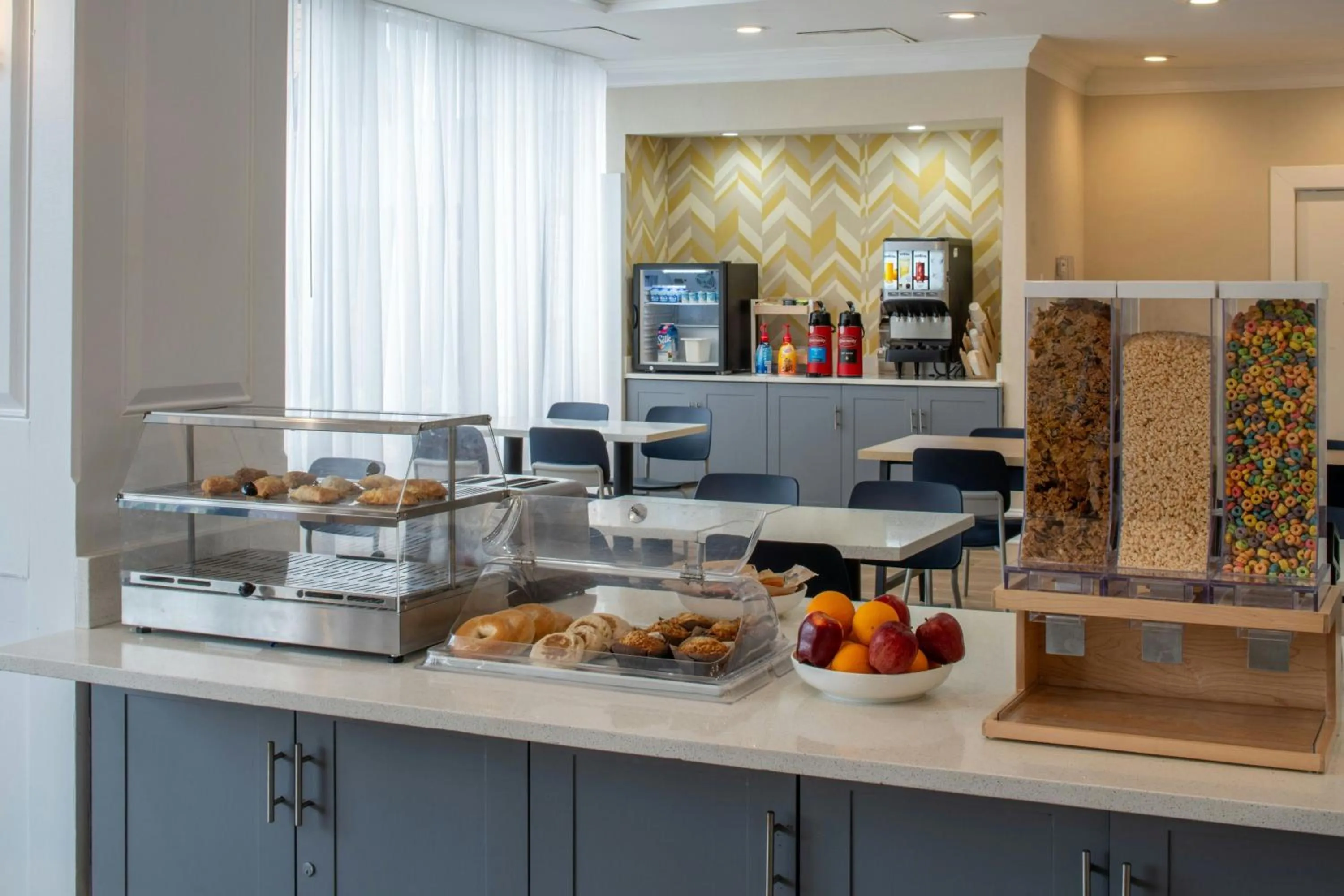 Breakfast in City Express by Marriott New Orleans 1-10