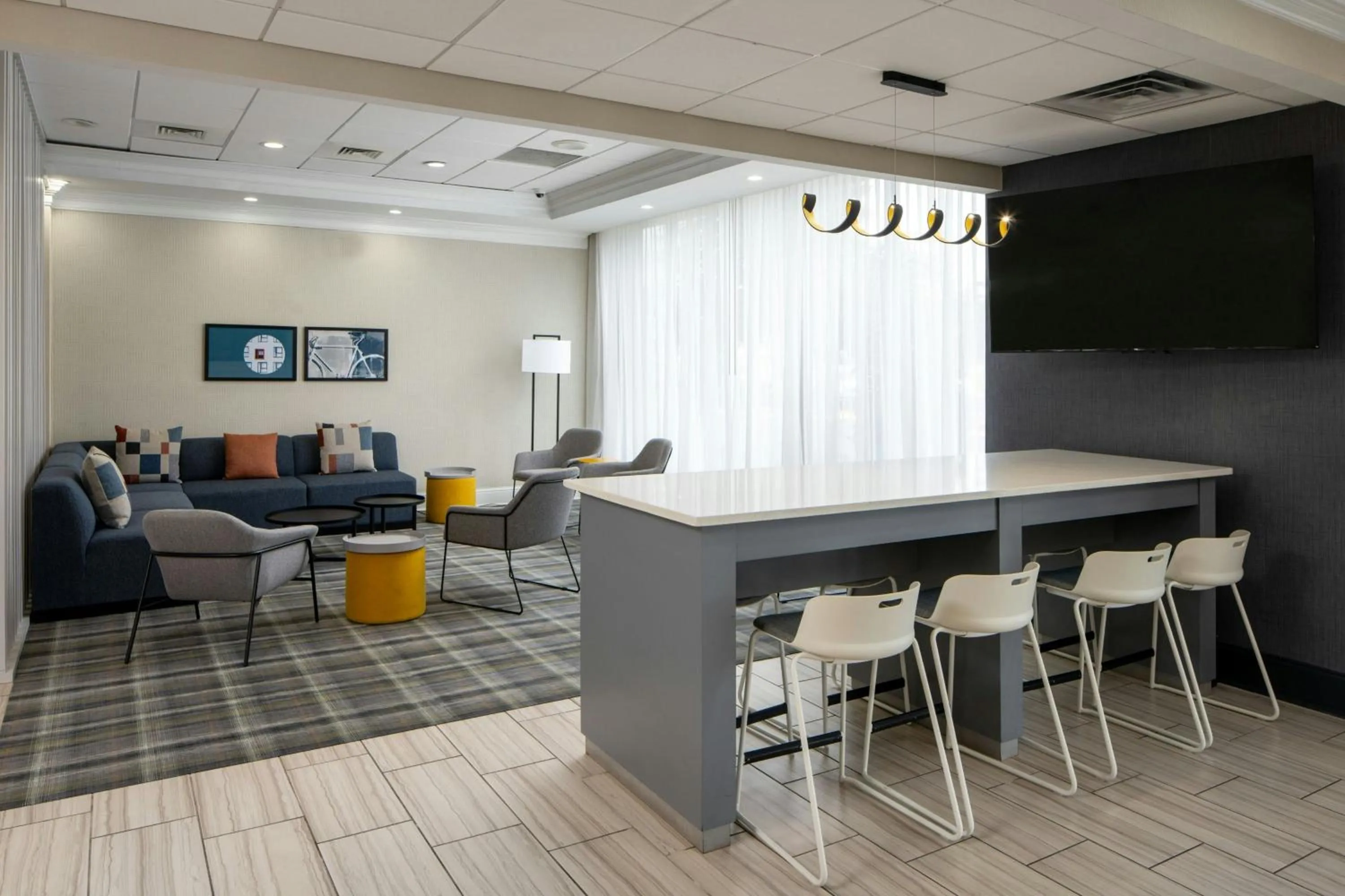 Lobby or reception in City Express by Marriott New Orleans 1-10