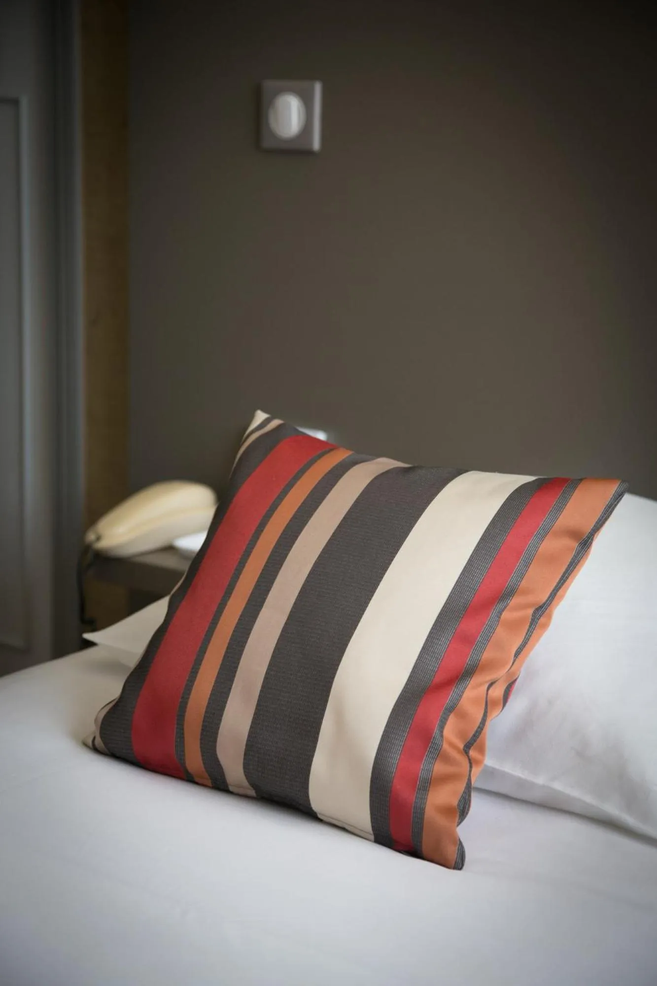 Decorative detail, Bed in Logis Hôtel Auberge de la Rose