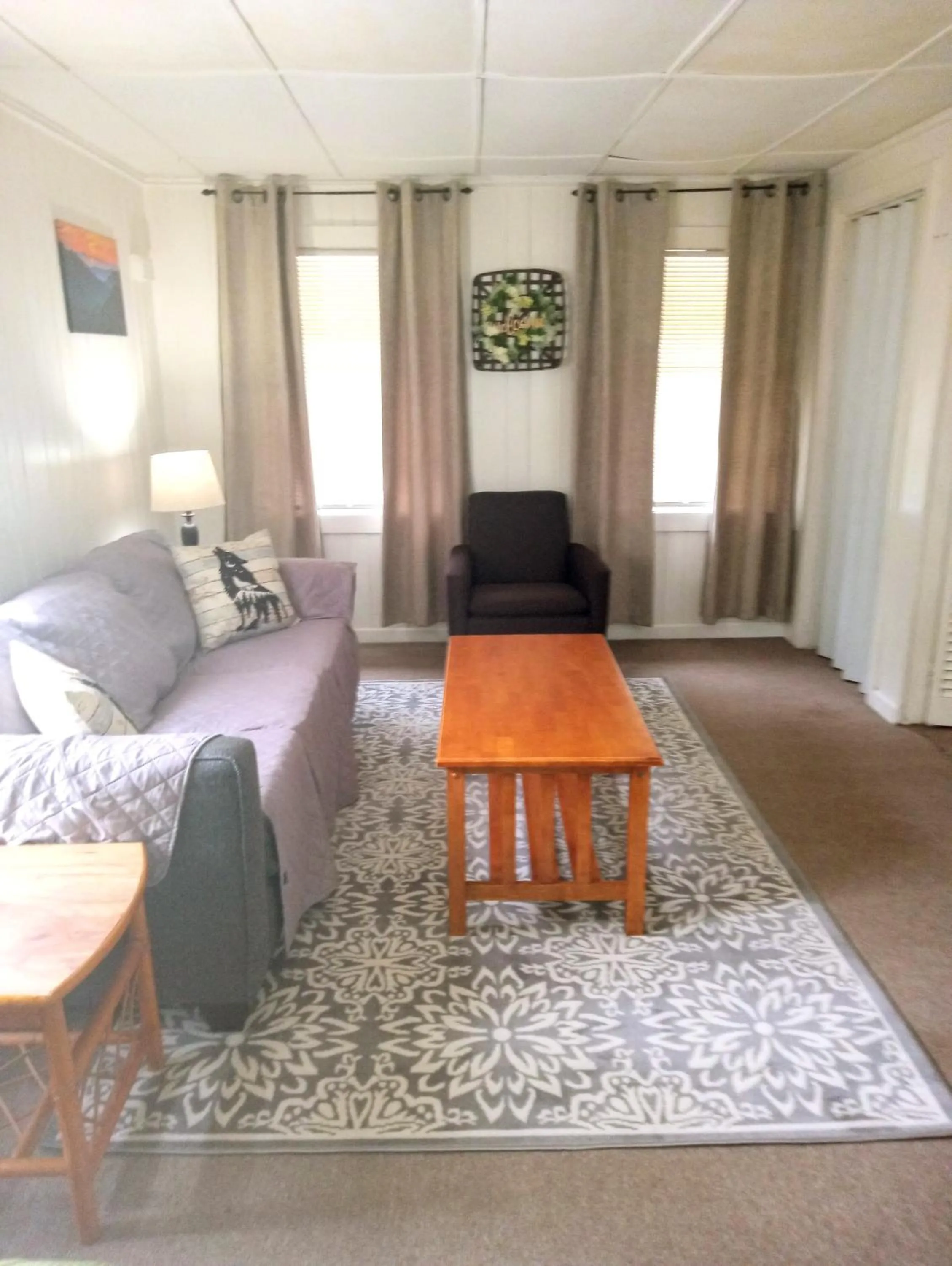 The Evening Shade River Lodge and Cabins