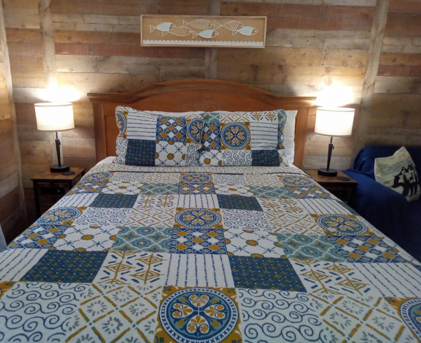 Bed in The Evening Shade River Lodge and Cabins