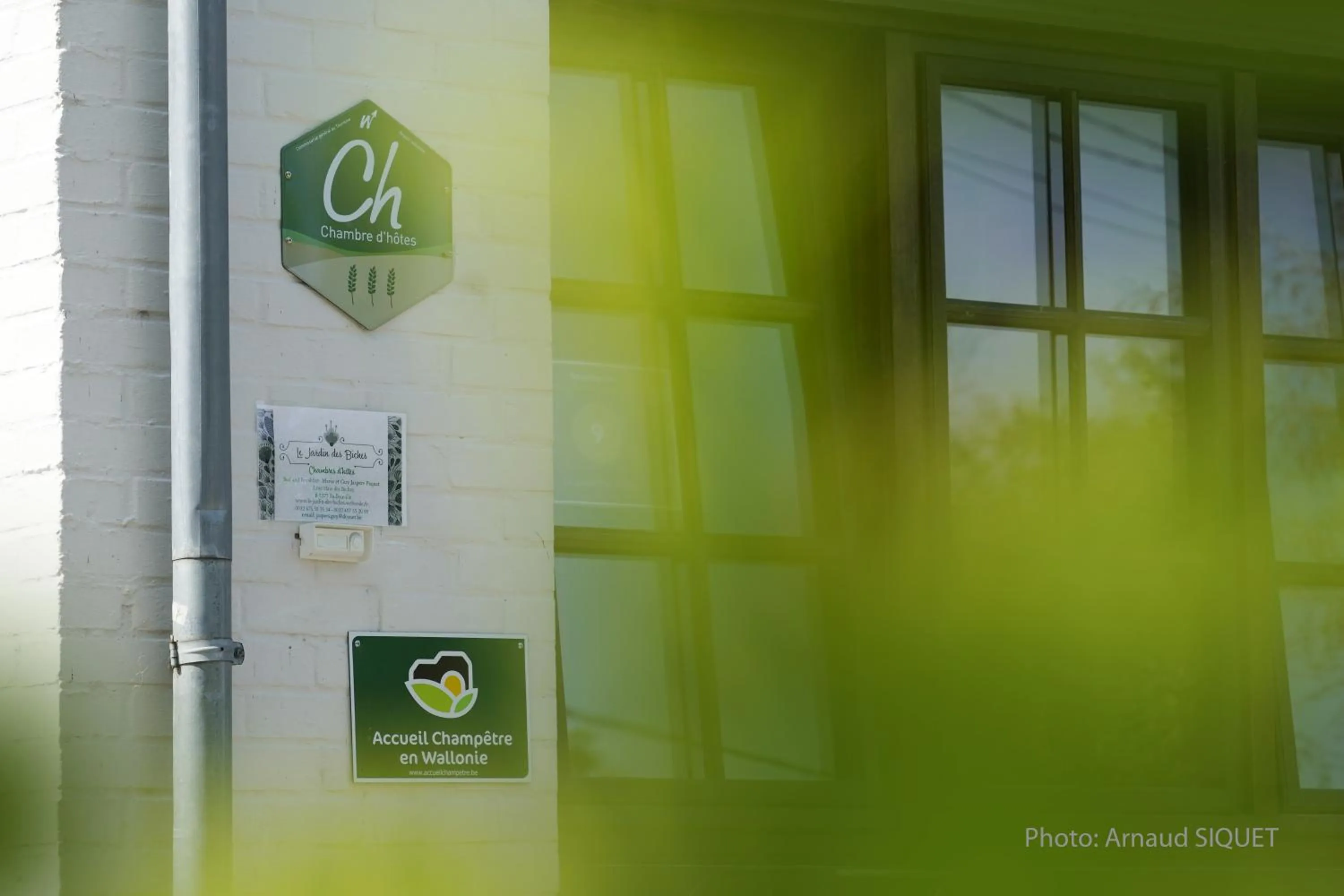 Facade/entrance in Le jardin des Biches