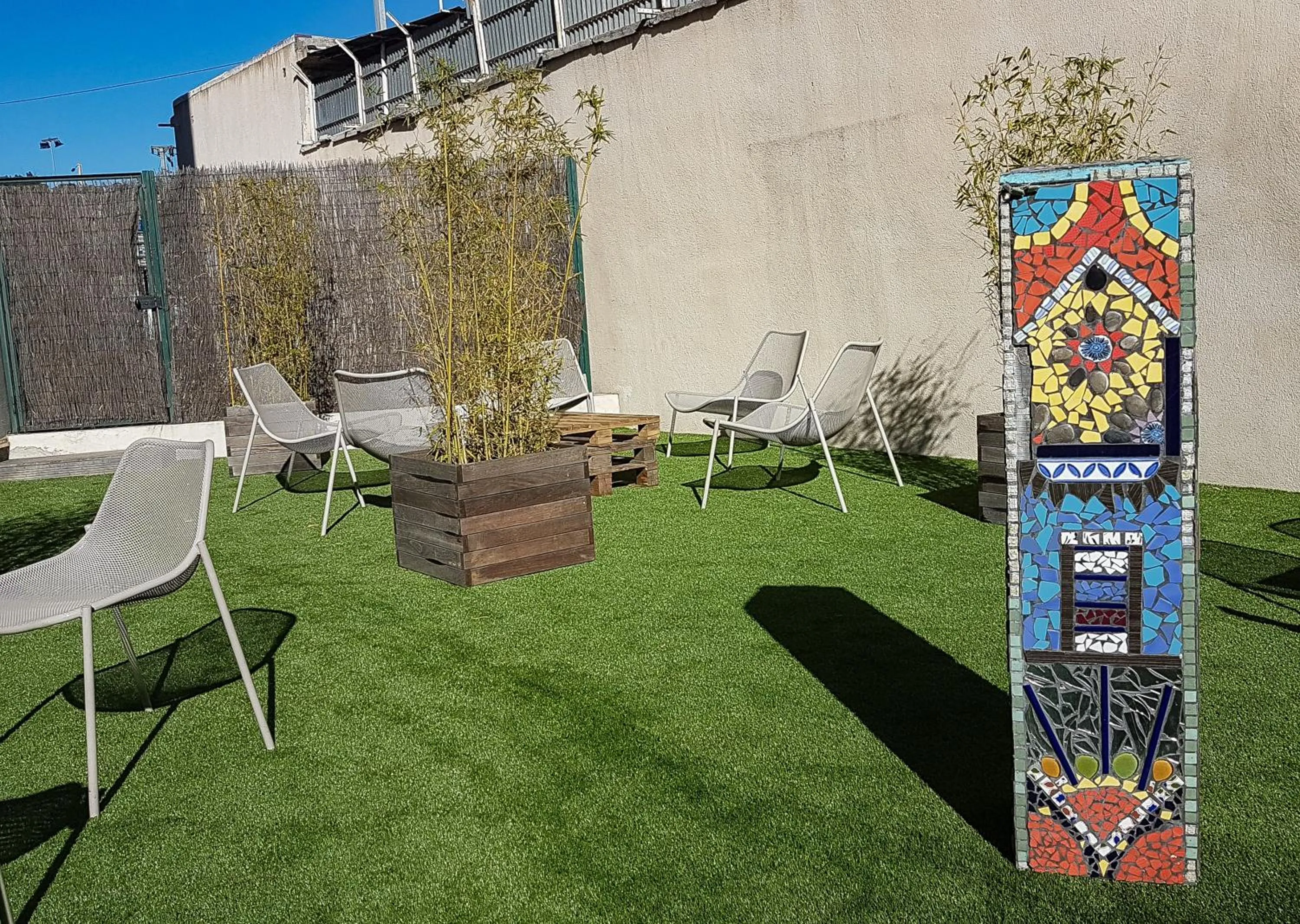 Patio in Esatitude Hotel