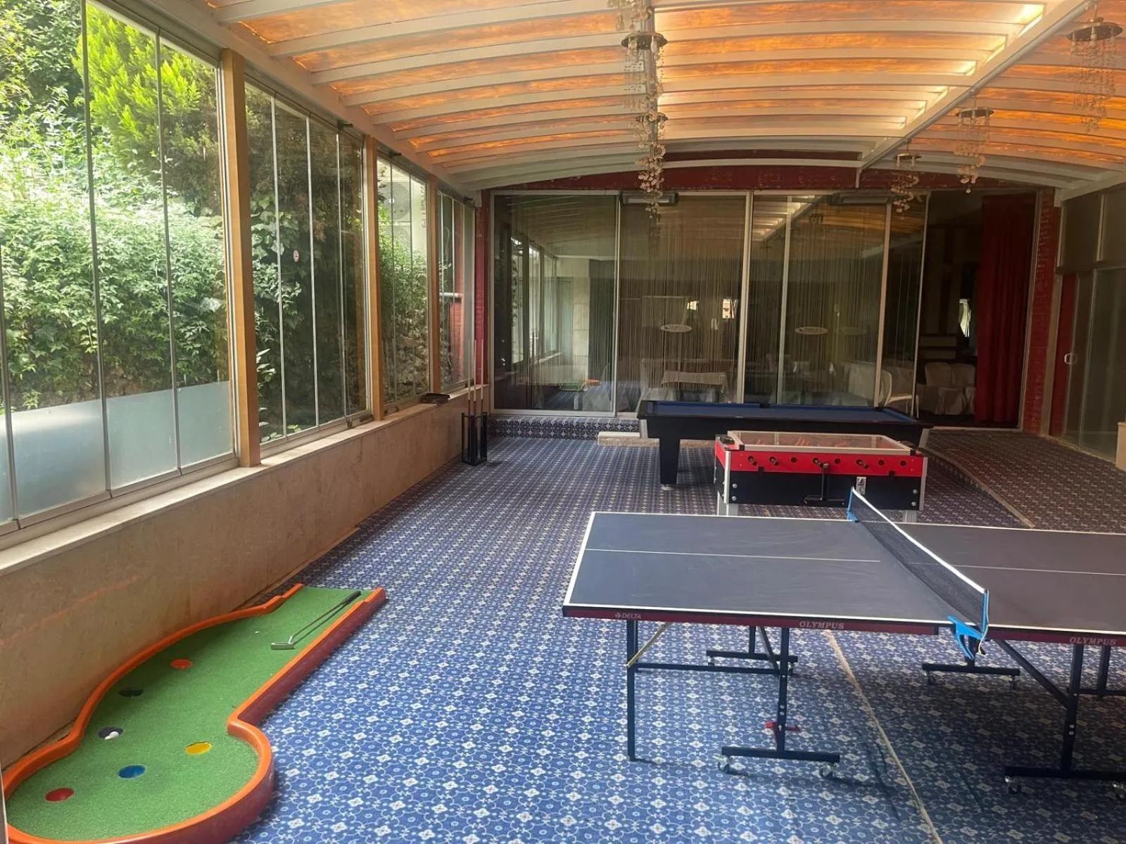 Billiard in Tripolis Hotel