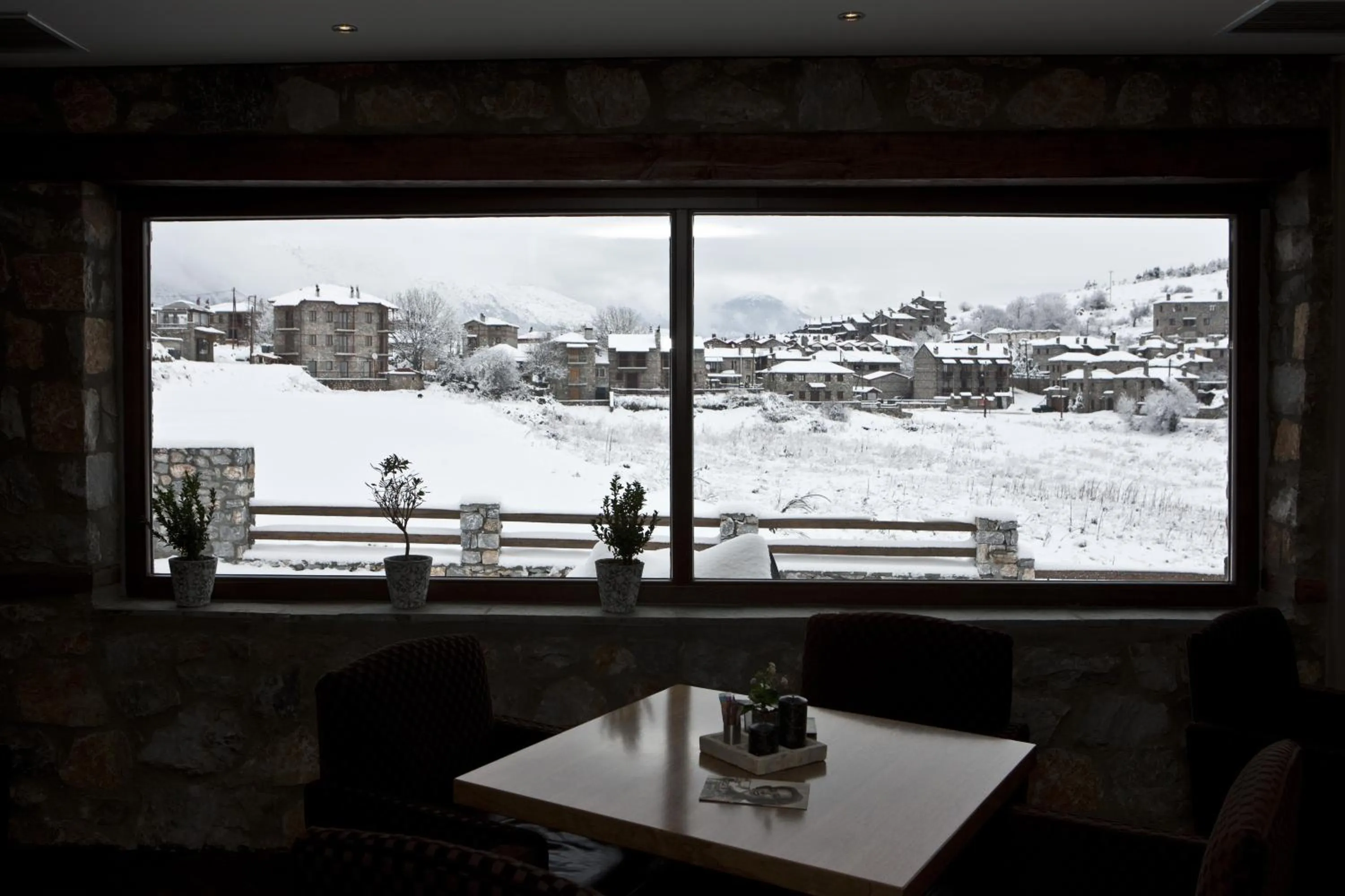Lounge or bar in Miramonte Chalet Hotel Spa
