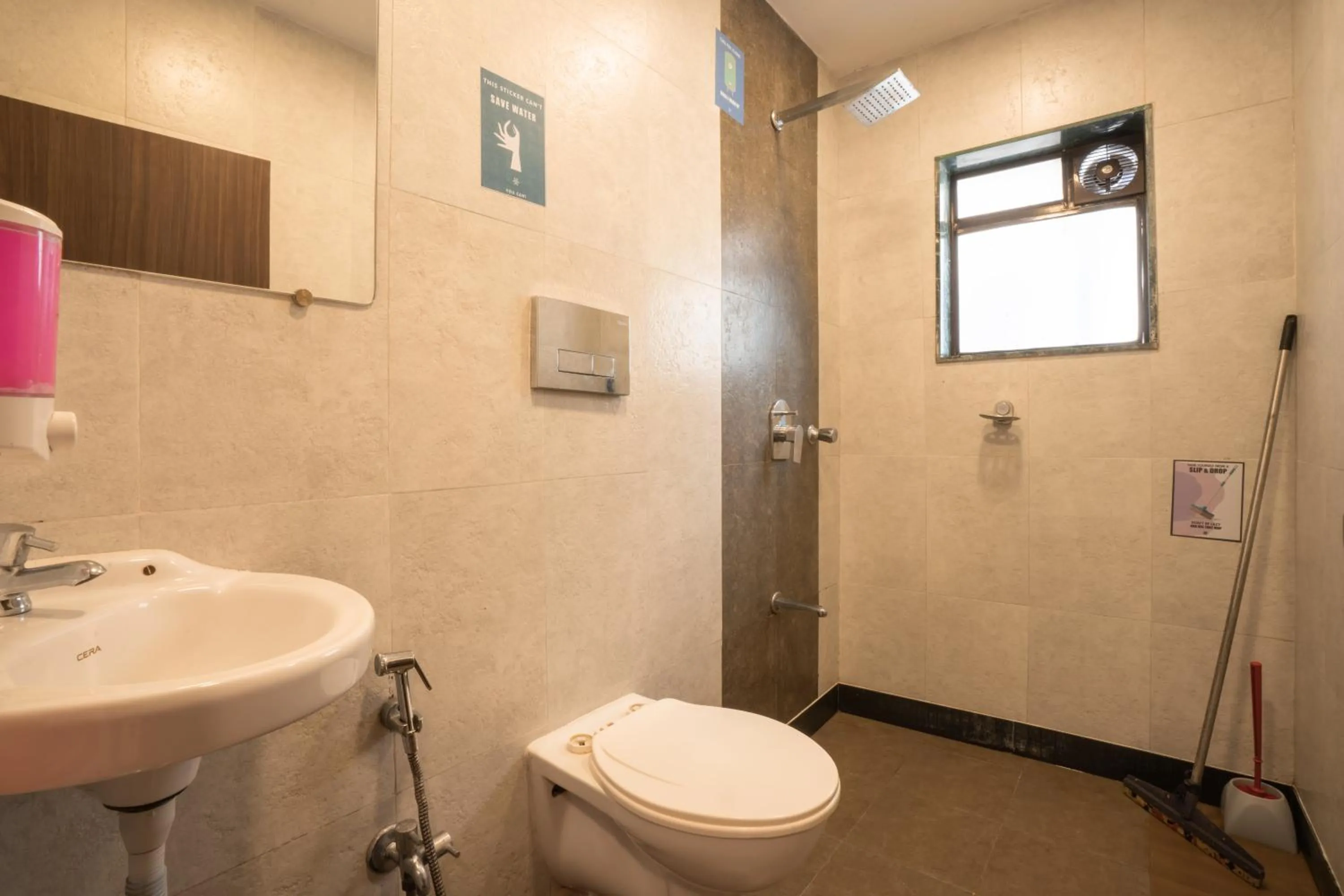 Shower in Zostel Mumbai