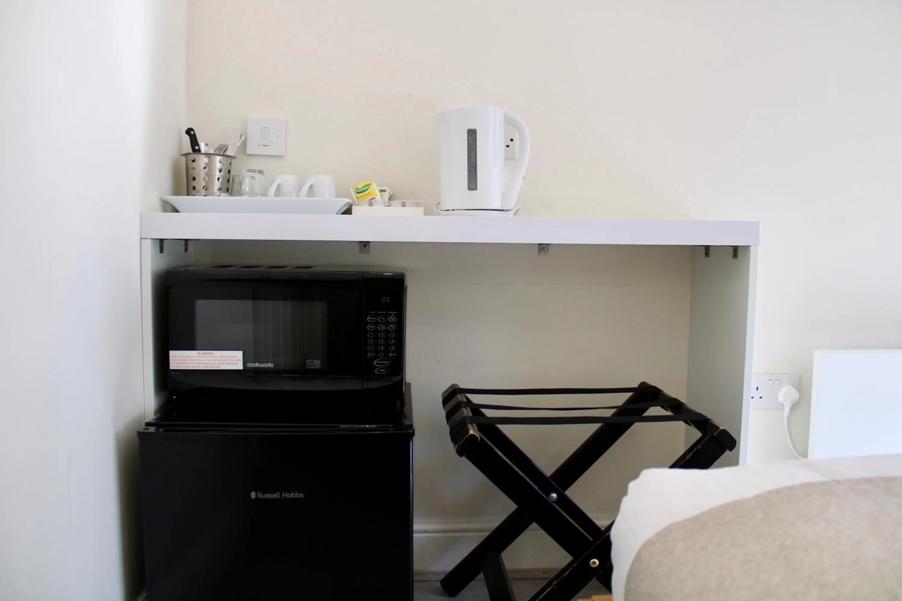 Coffee/tea facilities, Bed in NOX Olympia