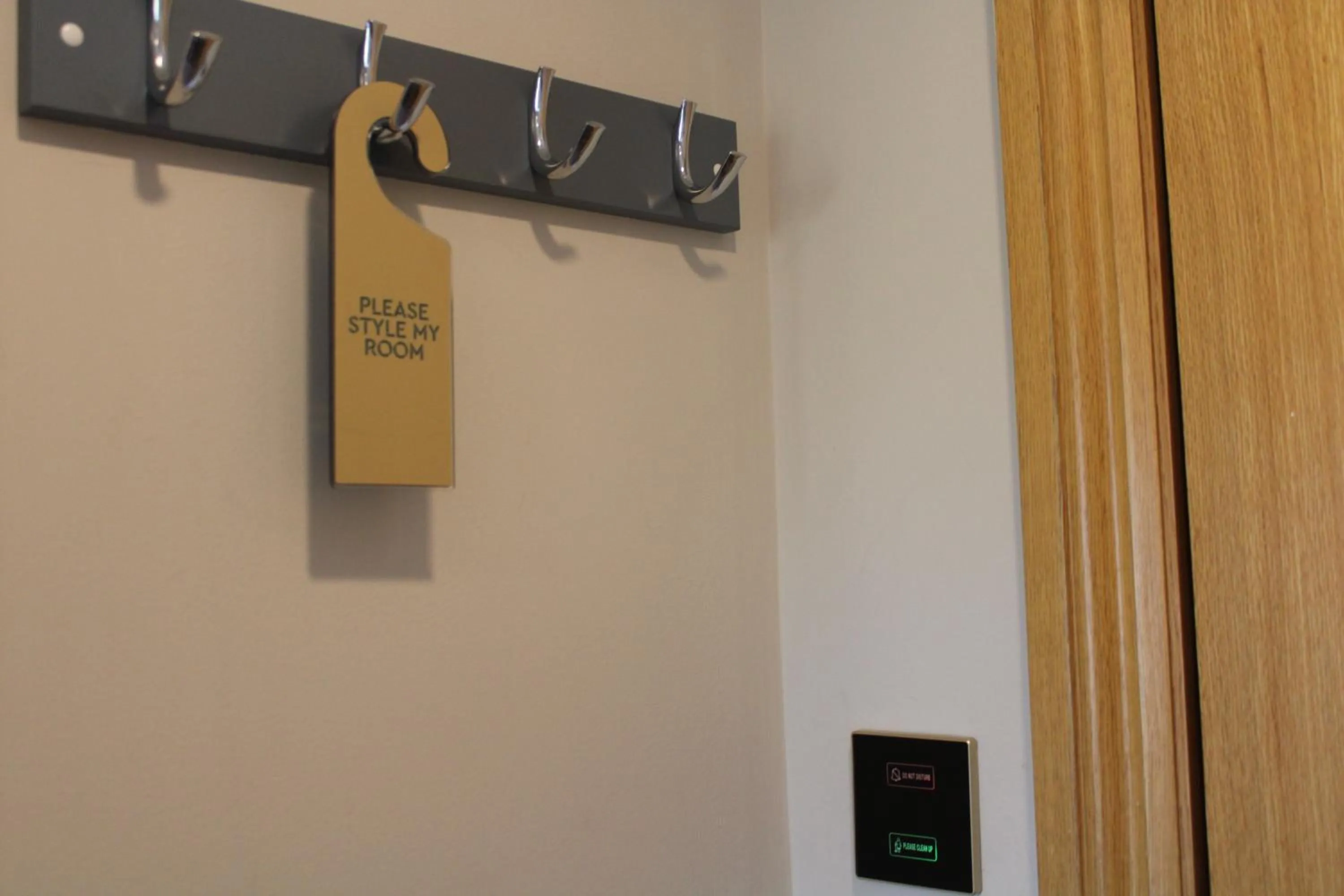 Logo/Certificate/Sign in NOX Olympia