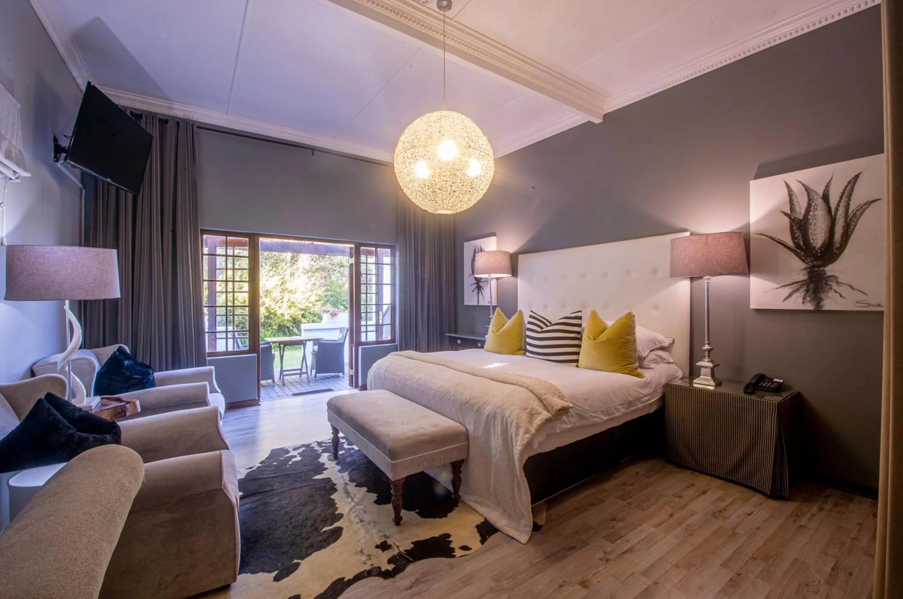 Bed in Lairds Lodge Country Estate