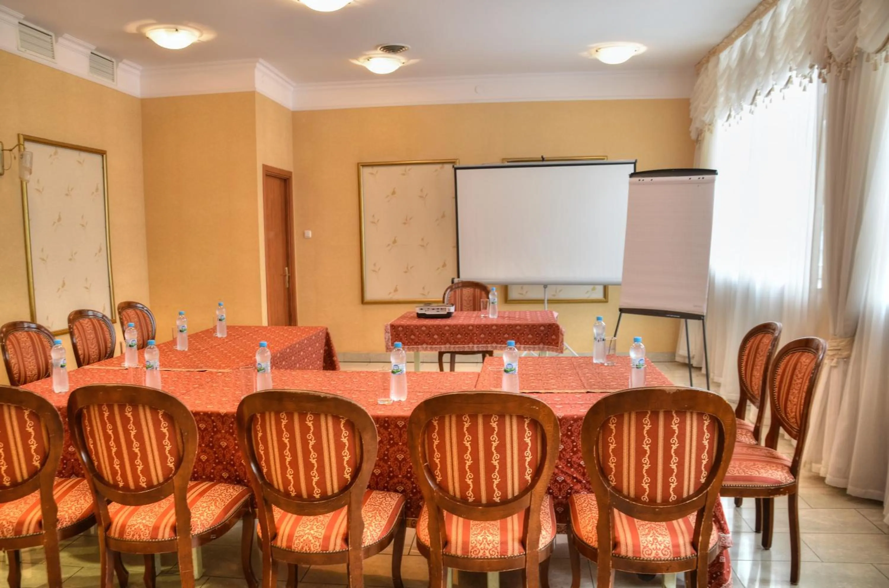 Business facilities in Hotel Calisia