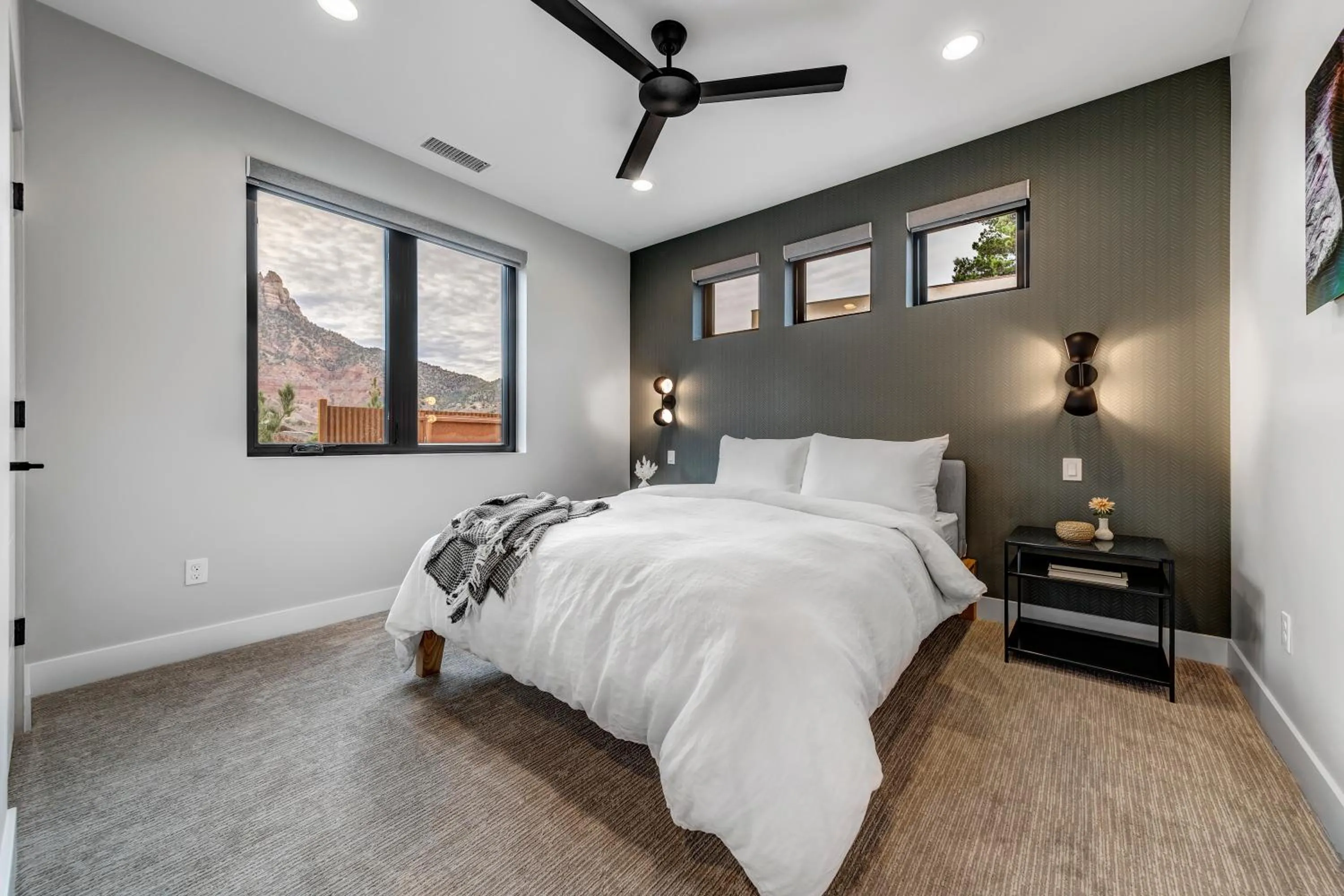Bed in LaFave Luxury Rentals at Zion