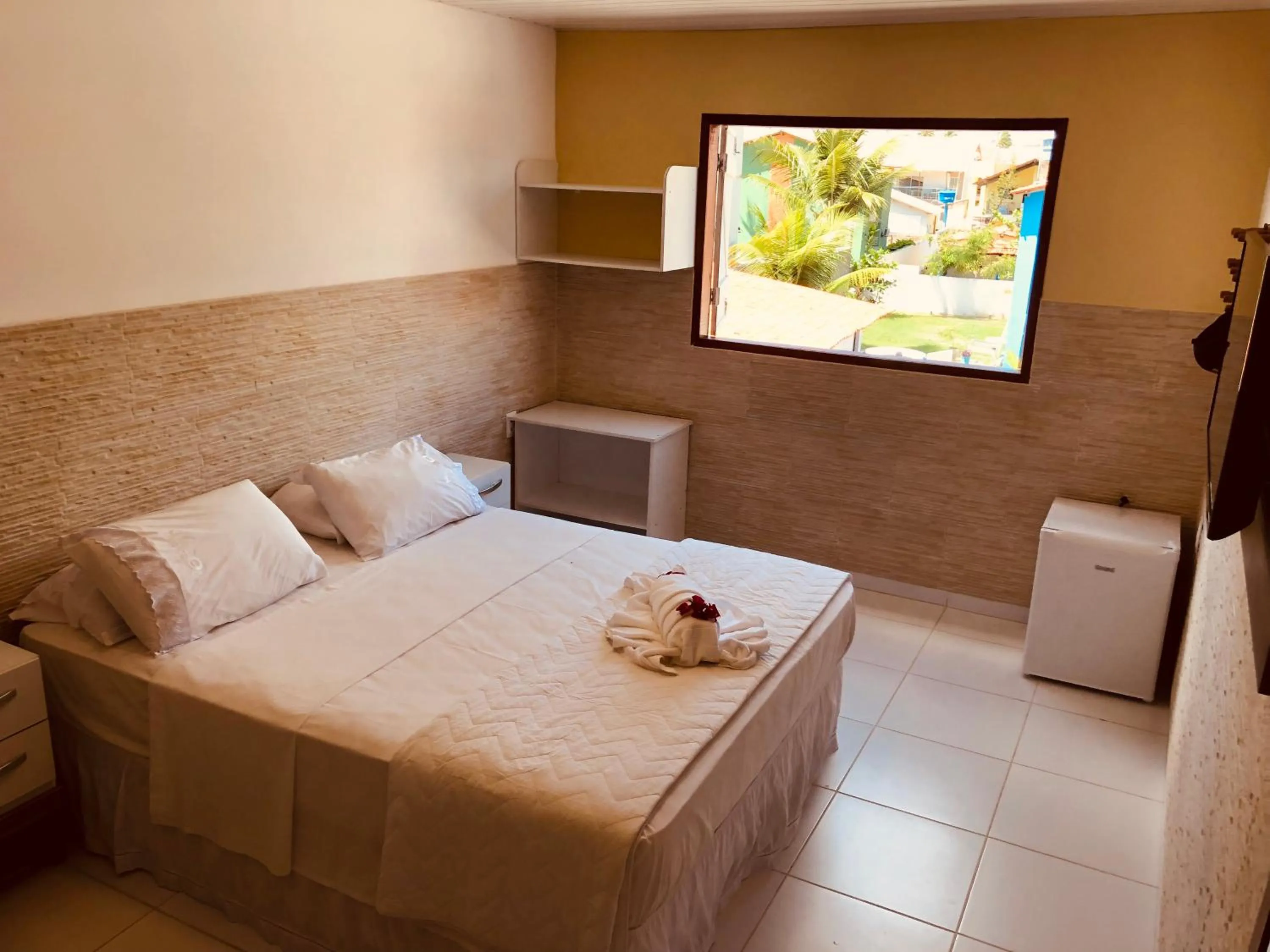 Bedroom, Bed in Pousada Maraoka