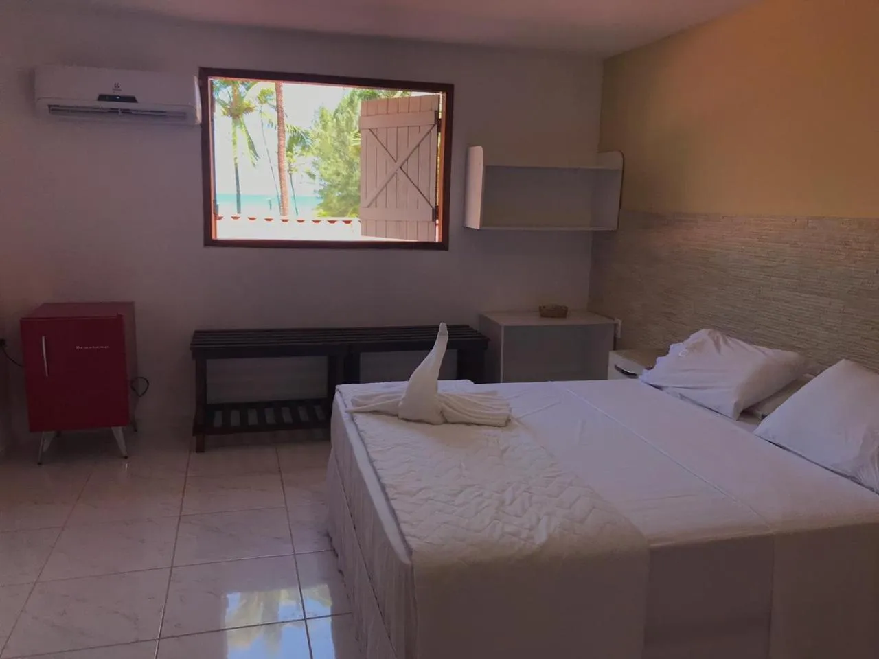 Bedroom, Bed in Pousada Maraoka