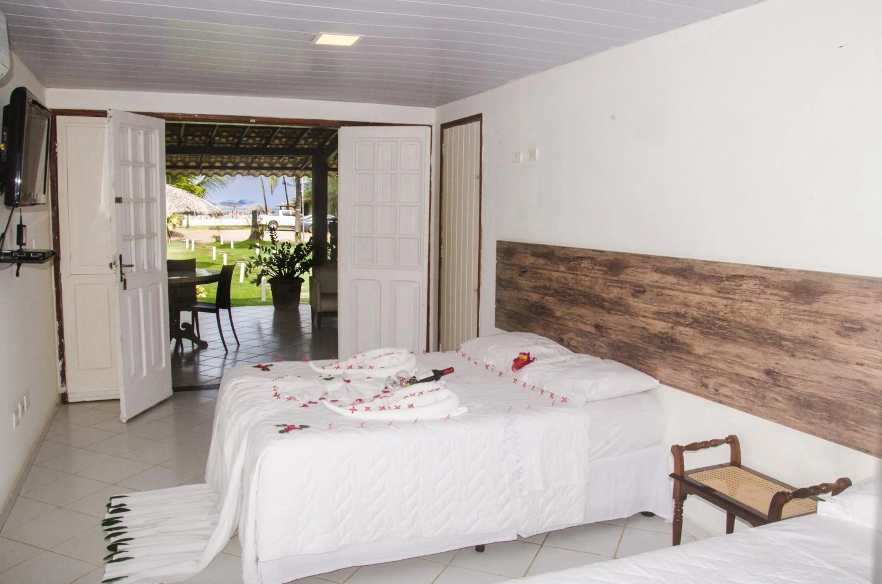 Bedroom, Bed in Pousada Maraoka