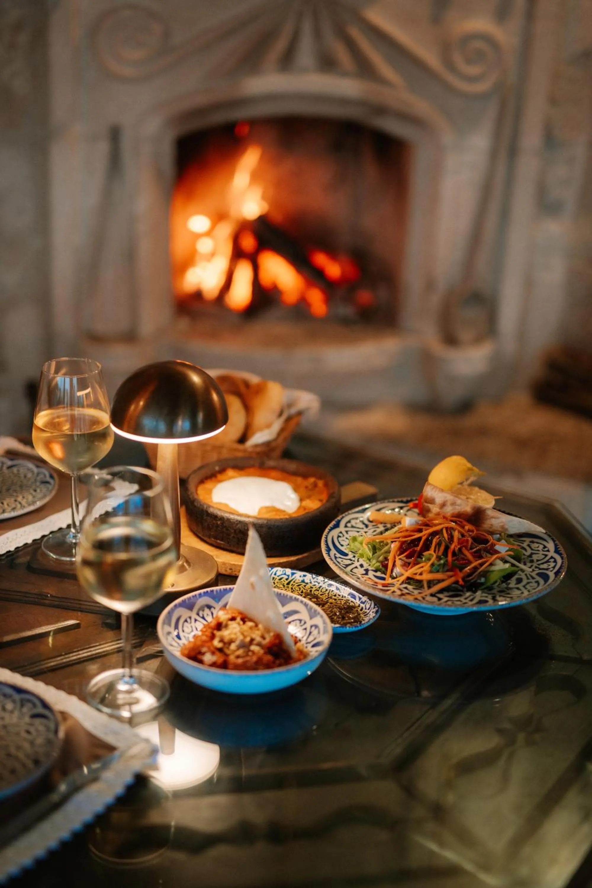 Restaurant/places to eat in Sultan Cave Suites