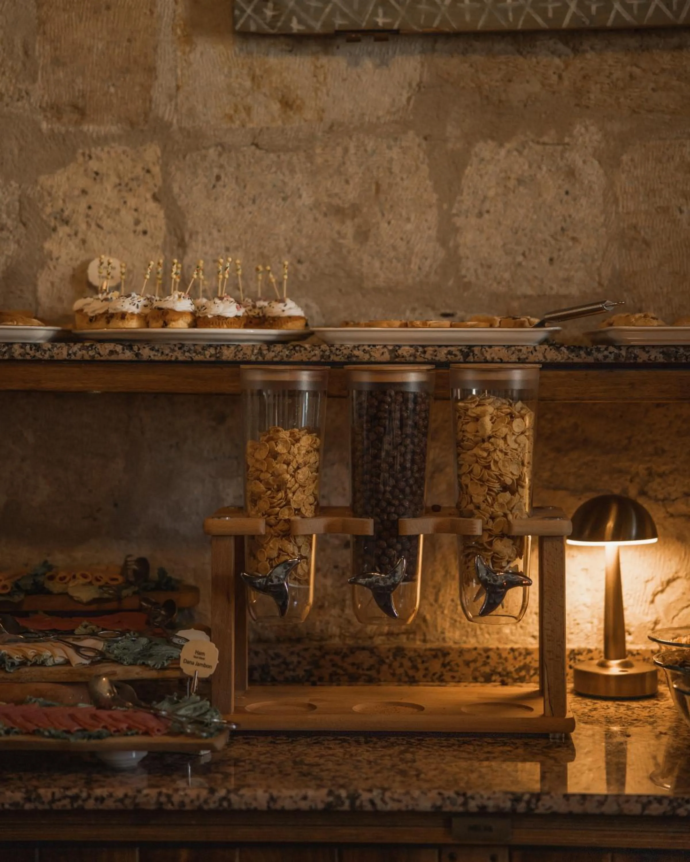 Breakfast in Sultan Cave Suites