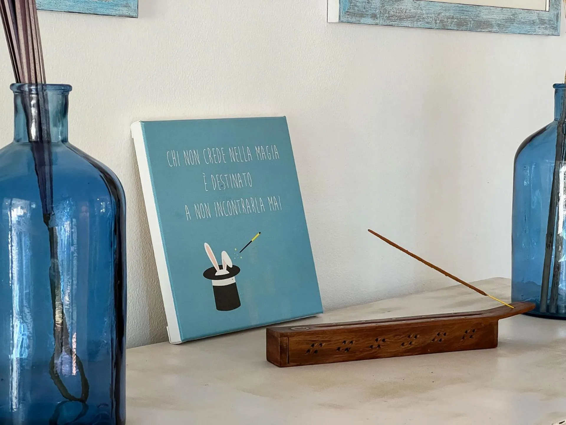 Communal lounge/ TV room in Hotel Brigantino