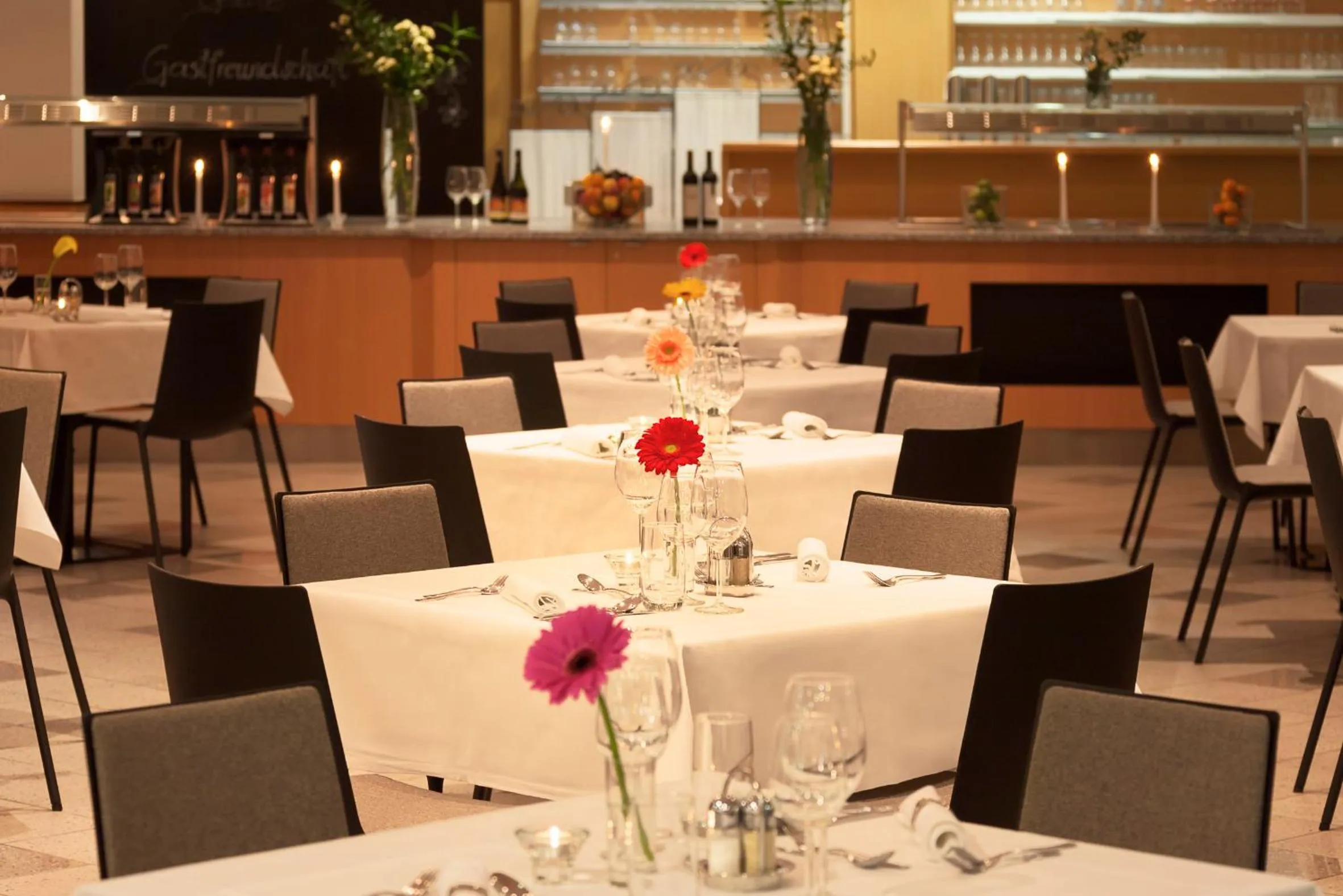 Restaurant/places to eat in Parkhotel Hirschwang