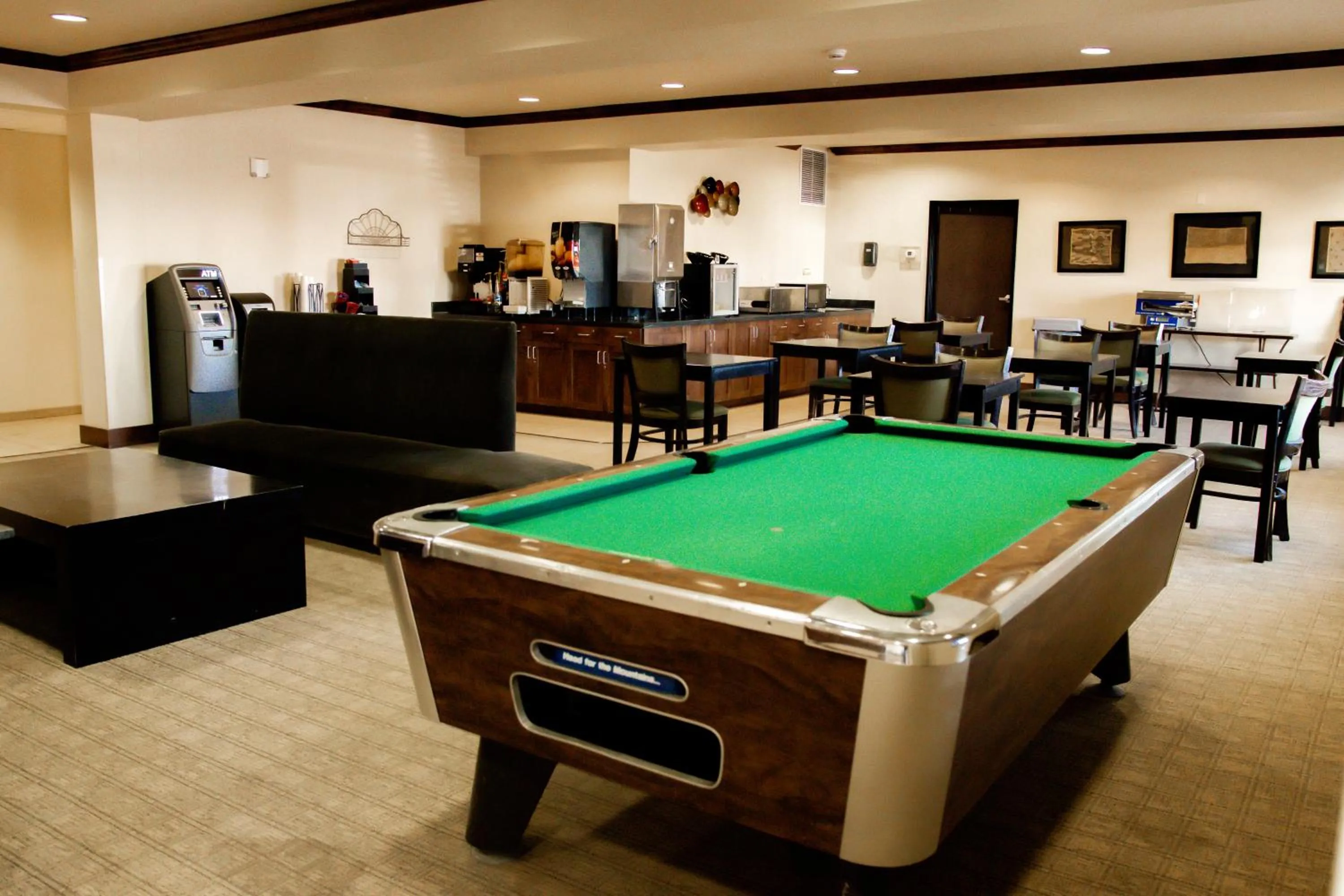 Black Gold Suites Stanley