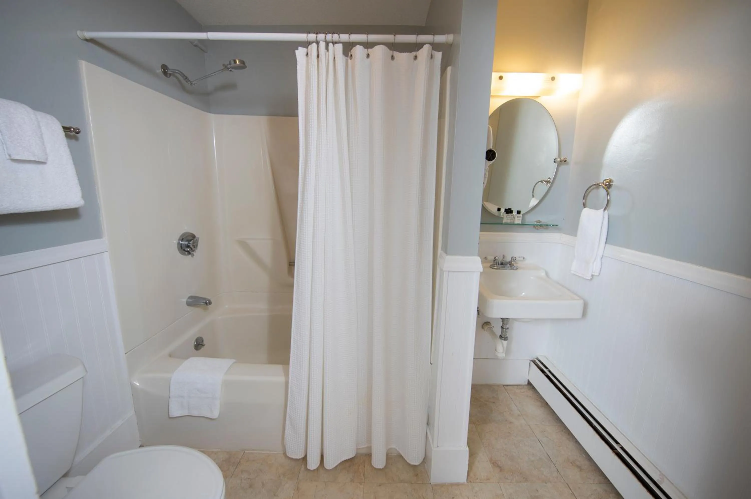 Bathroom in The New London Inn