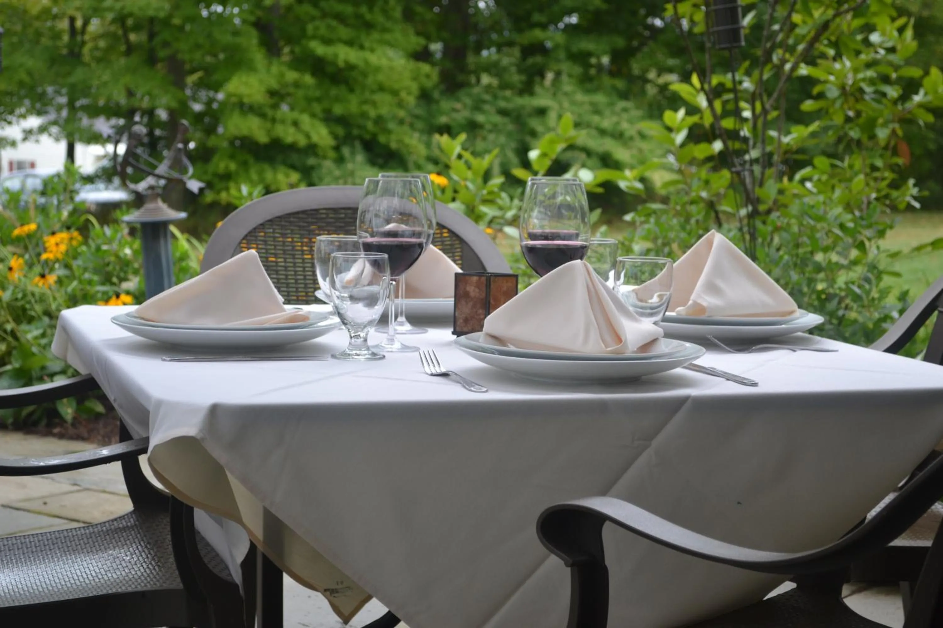 Patio in The New London Inn