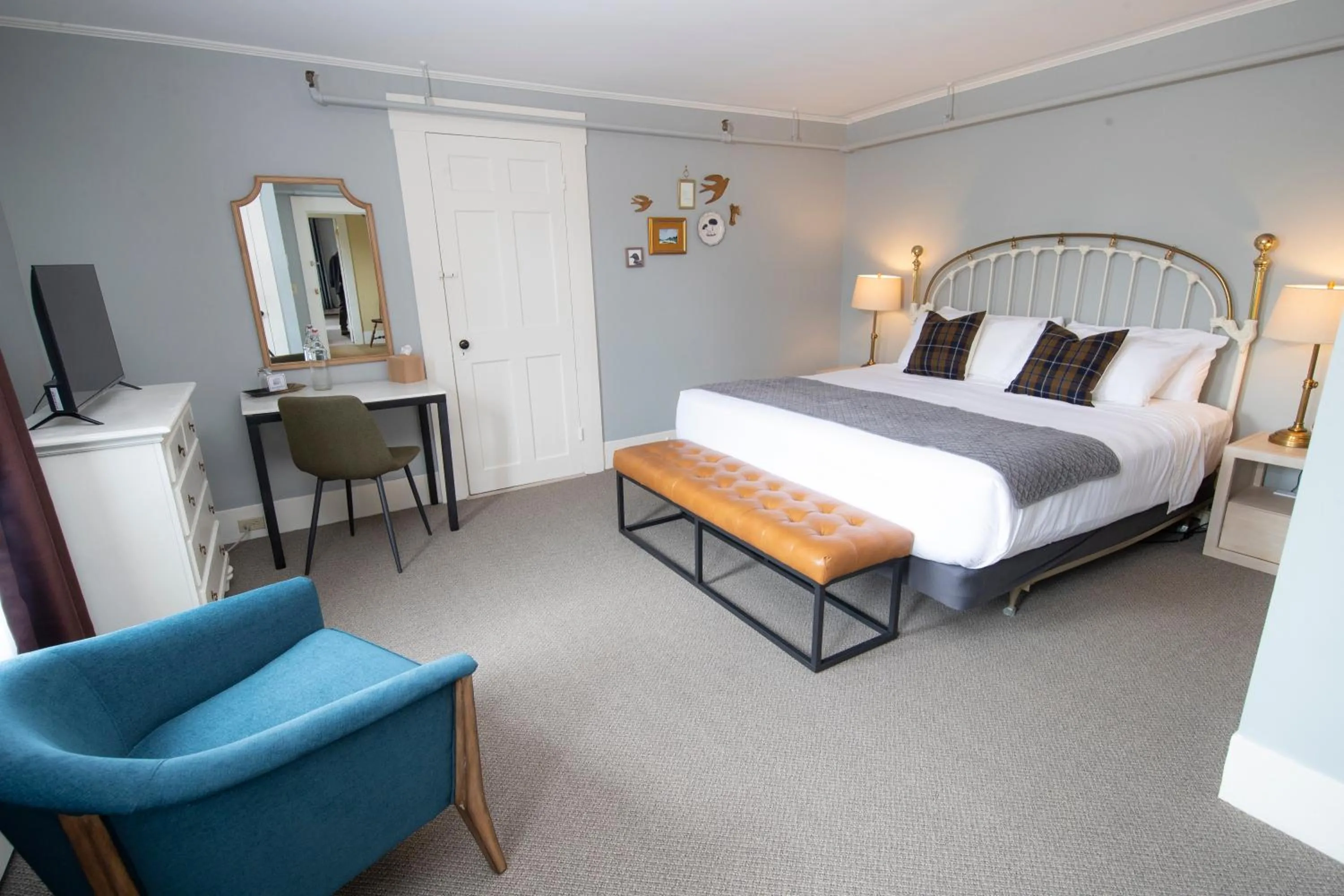 Bedroom, Bed in The New London Inn