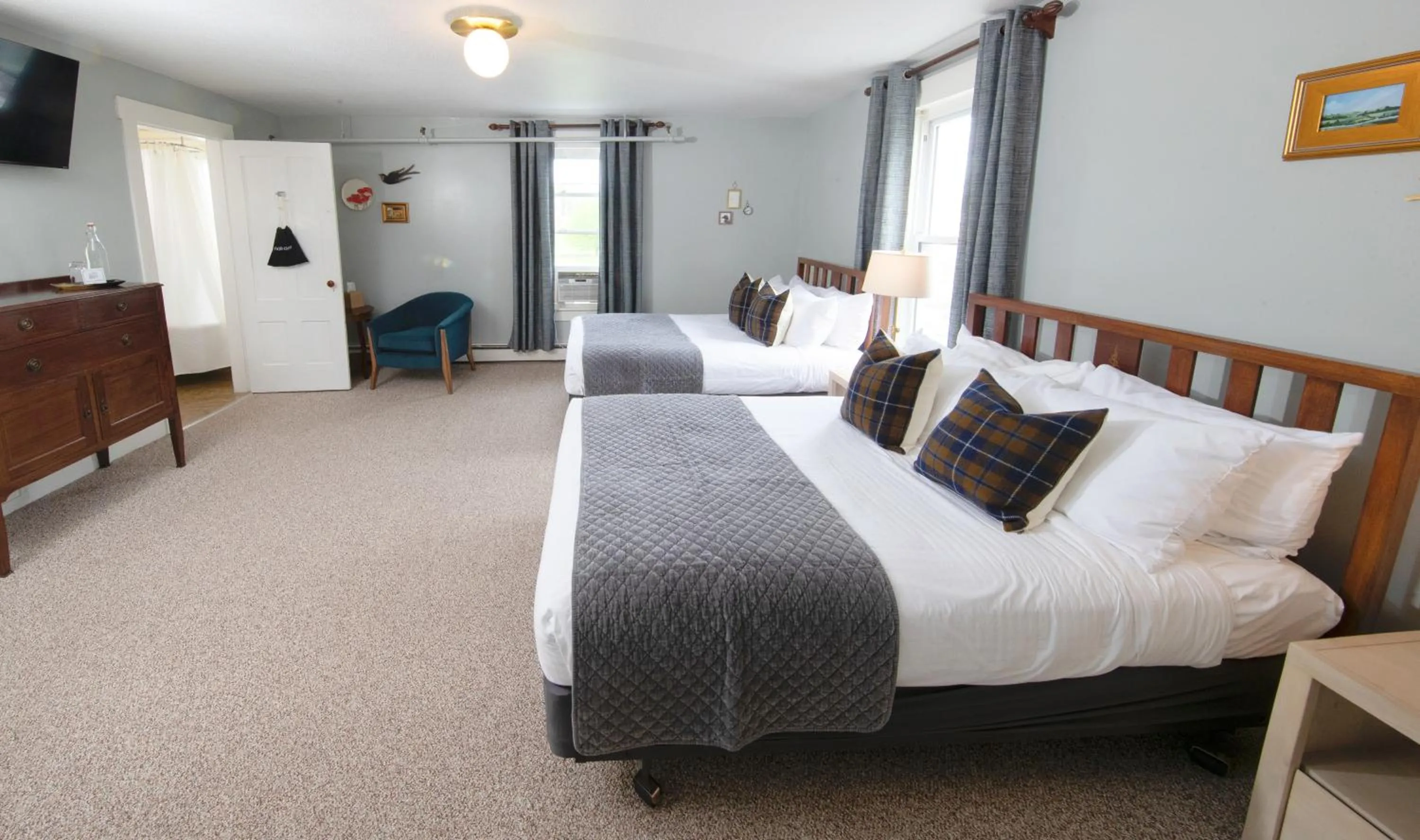 Bedroom, Bed in The New London Inn