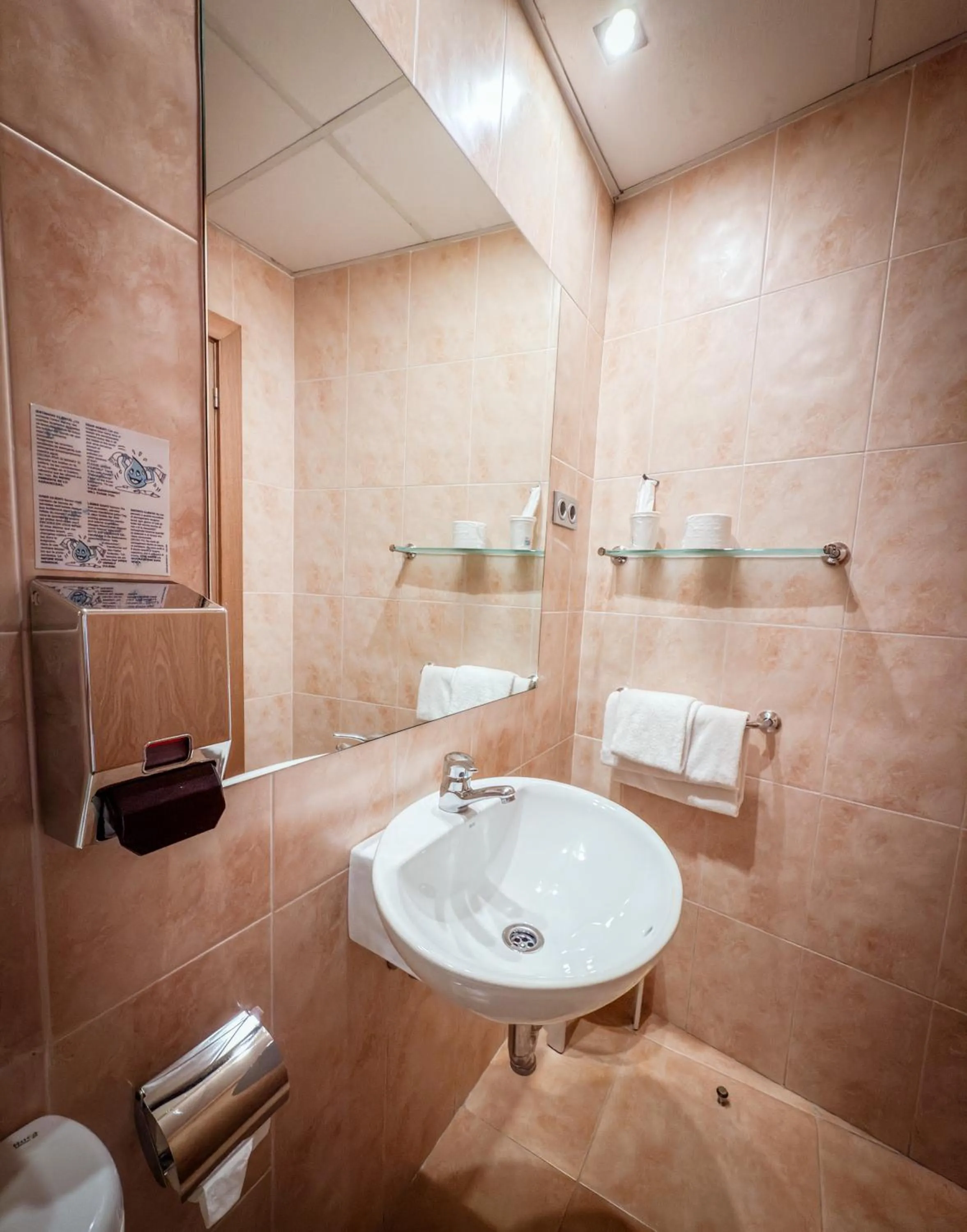 Bathroom in Hotel Villa De Ermua