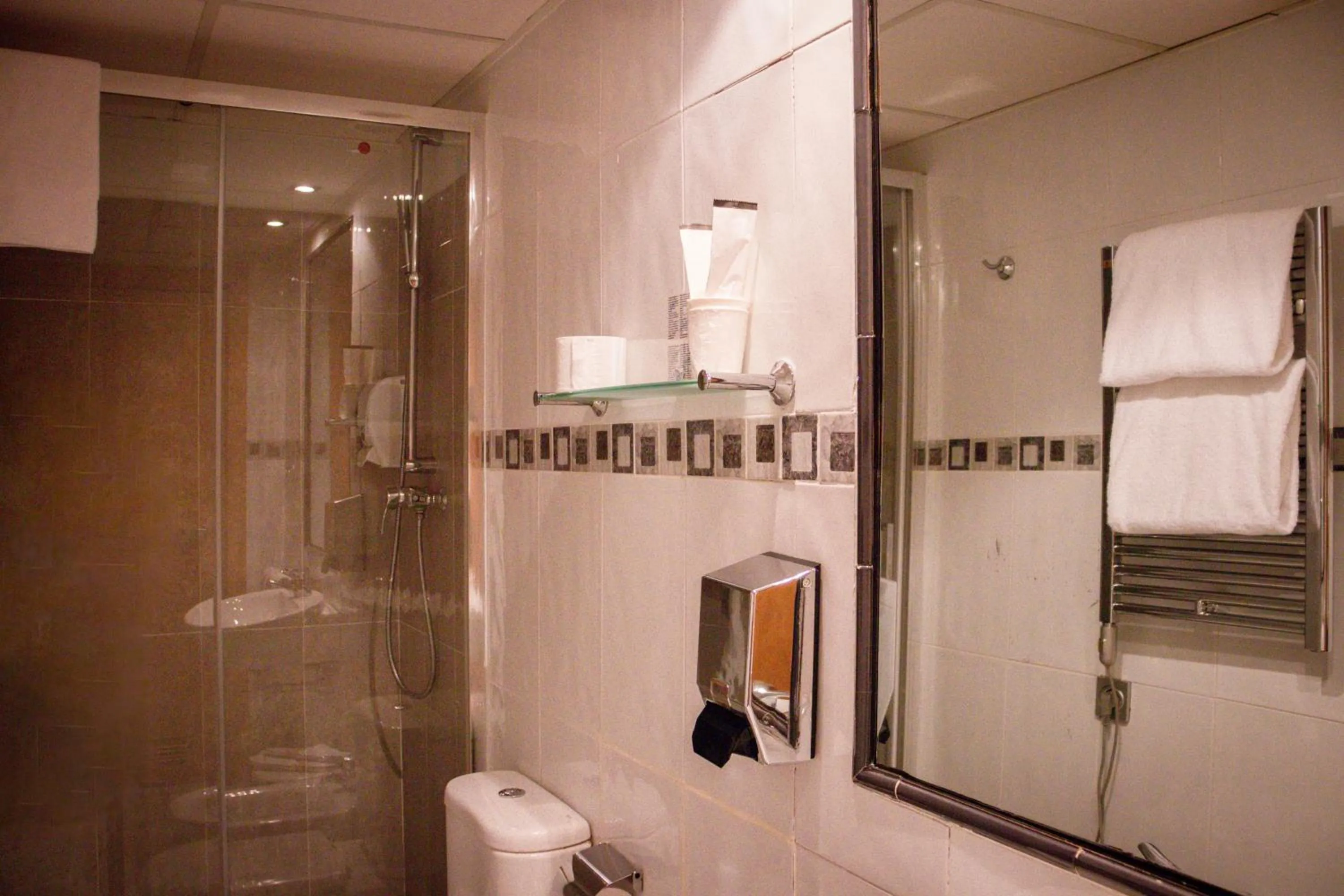 Bathroom in Hotel Villa De Ermua