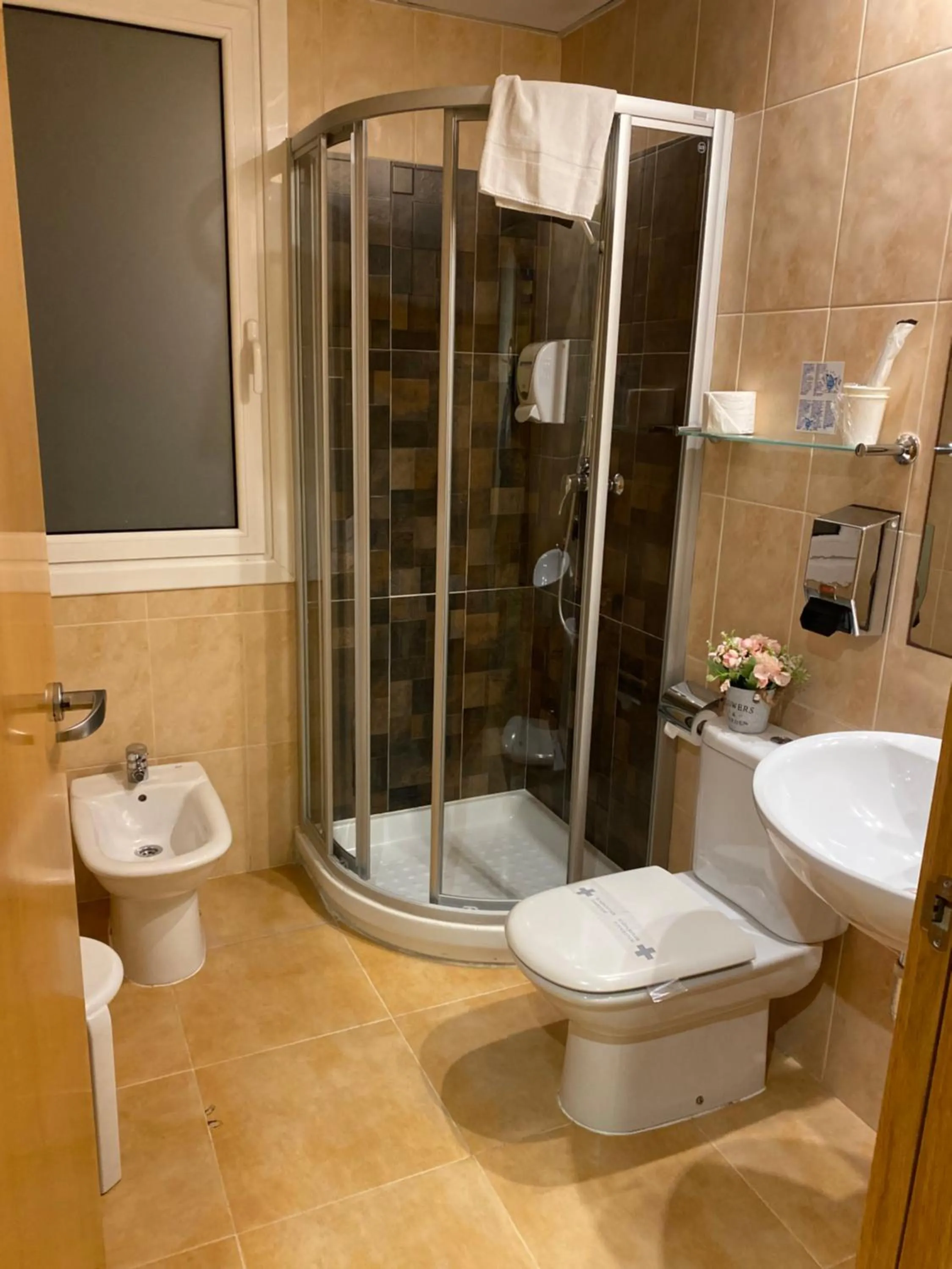 Bathroom in Hotel Villa De Ermua