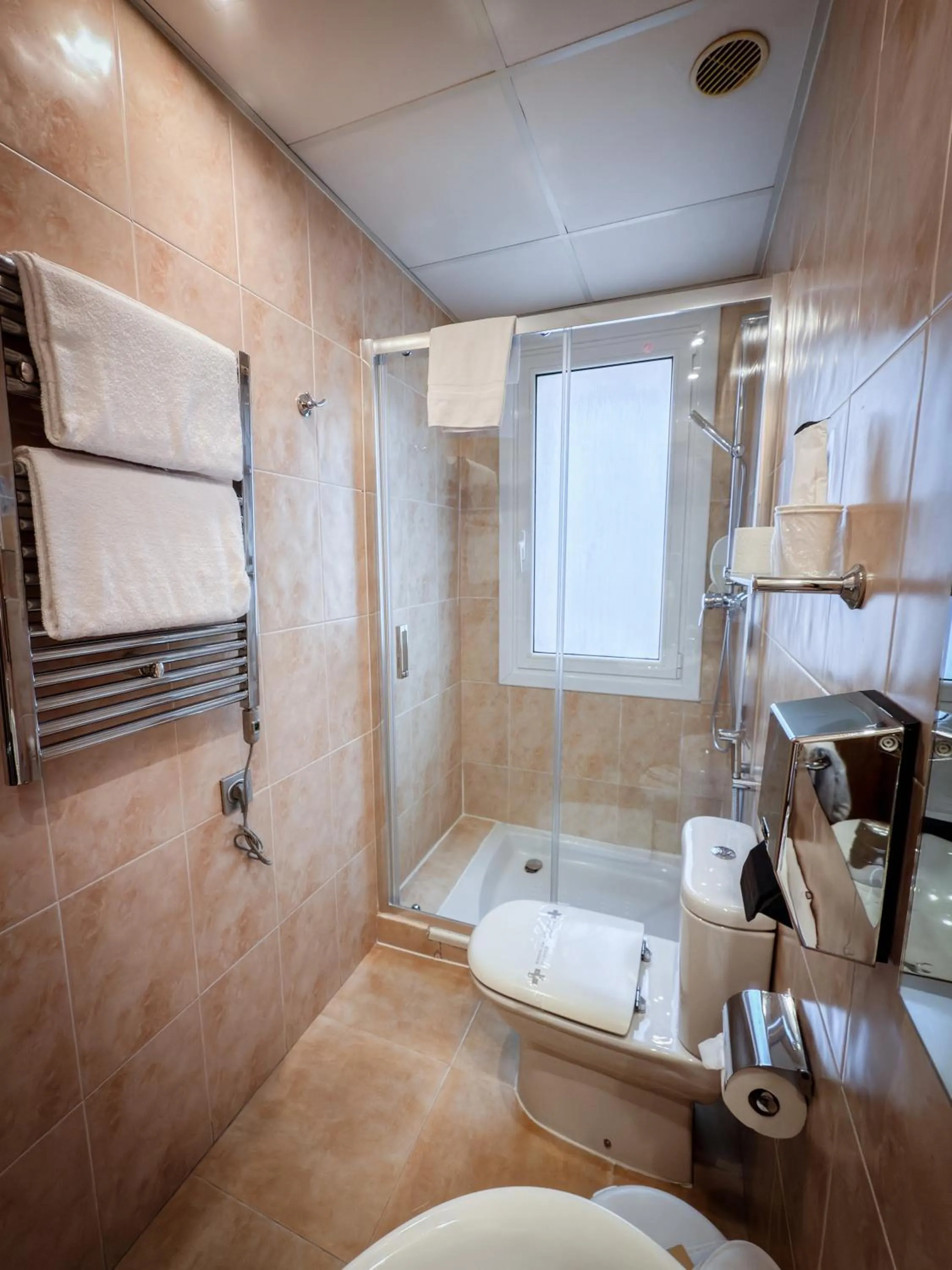 Bathroom in Hotel Villa De Ermua