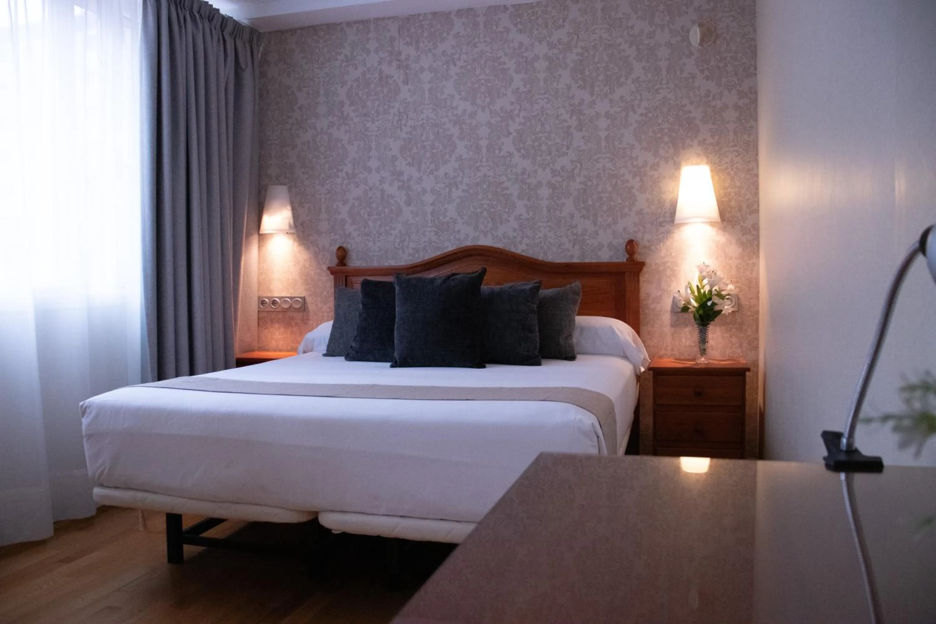 Bedroom, Bed in Hotel Villa De Ermua