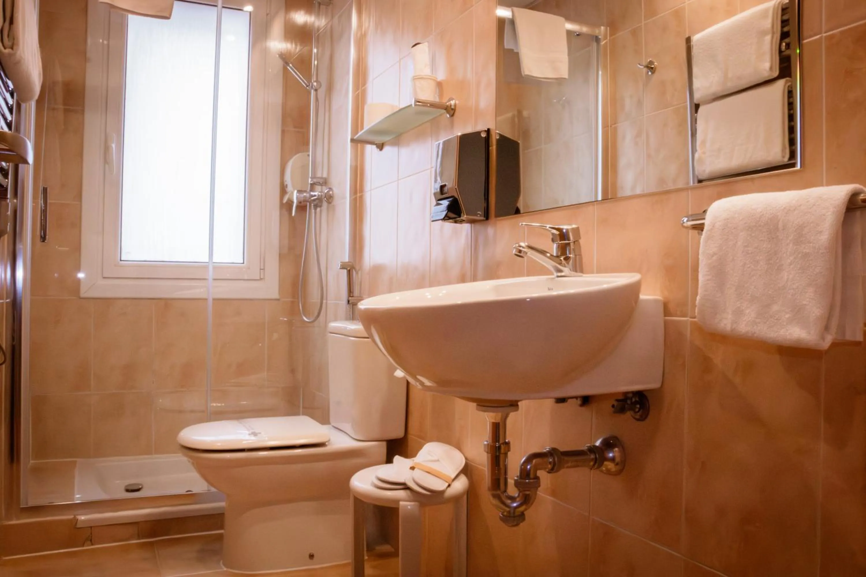 Bathroom in Hotel Villa De Ermua