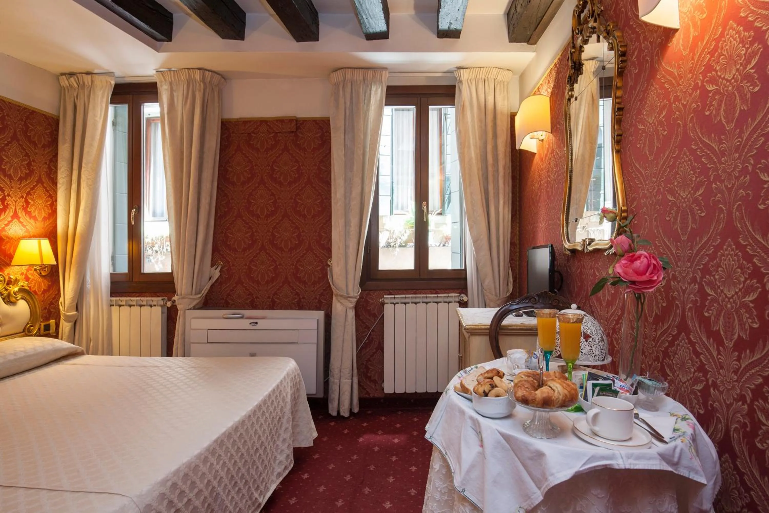 Bed in Ca' Della Loggia