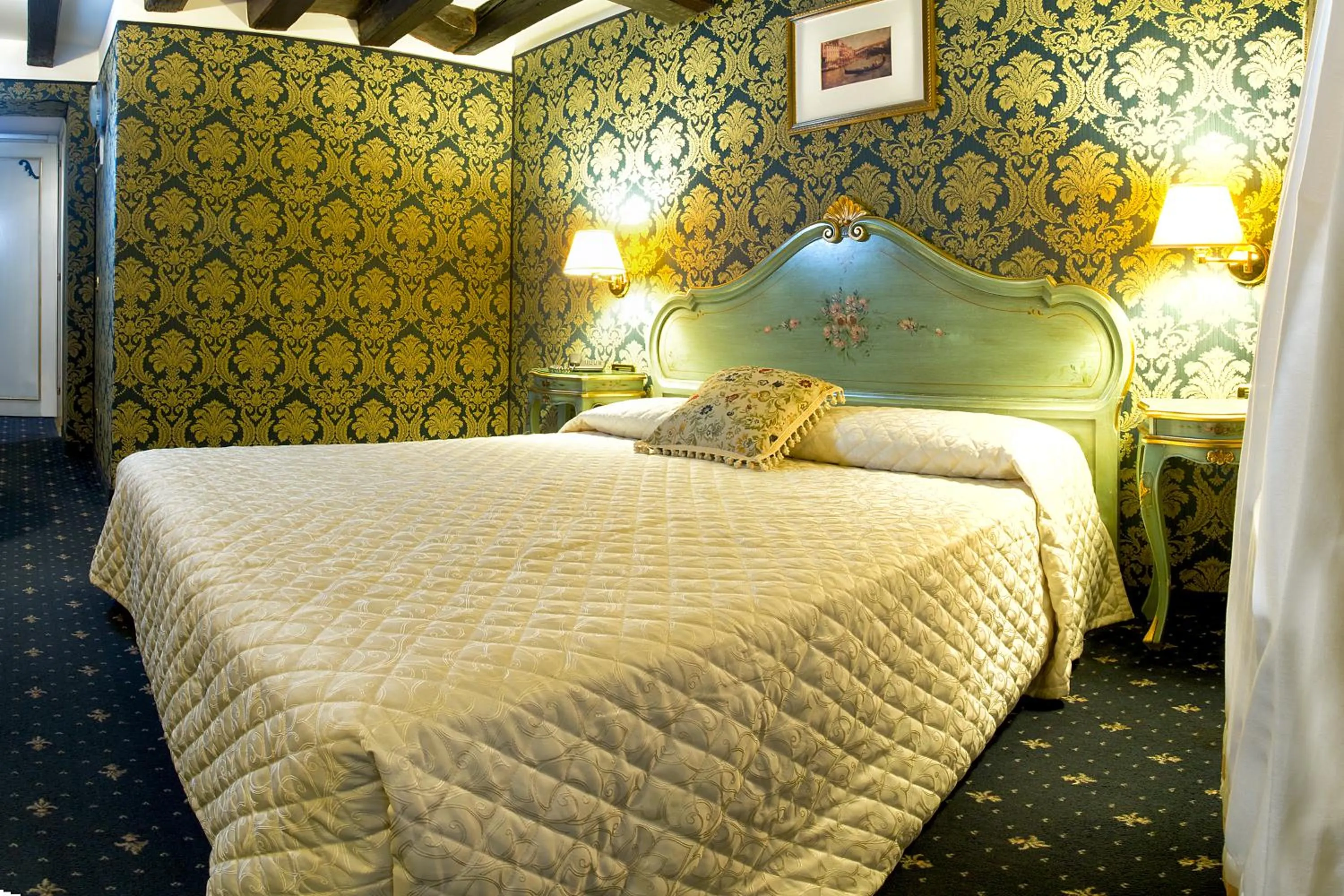 Bed in Ca' Della Loggia