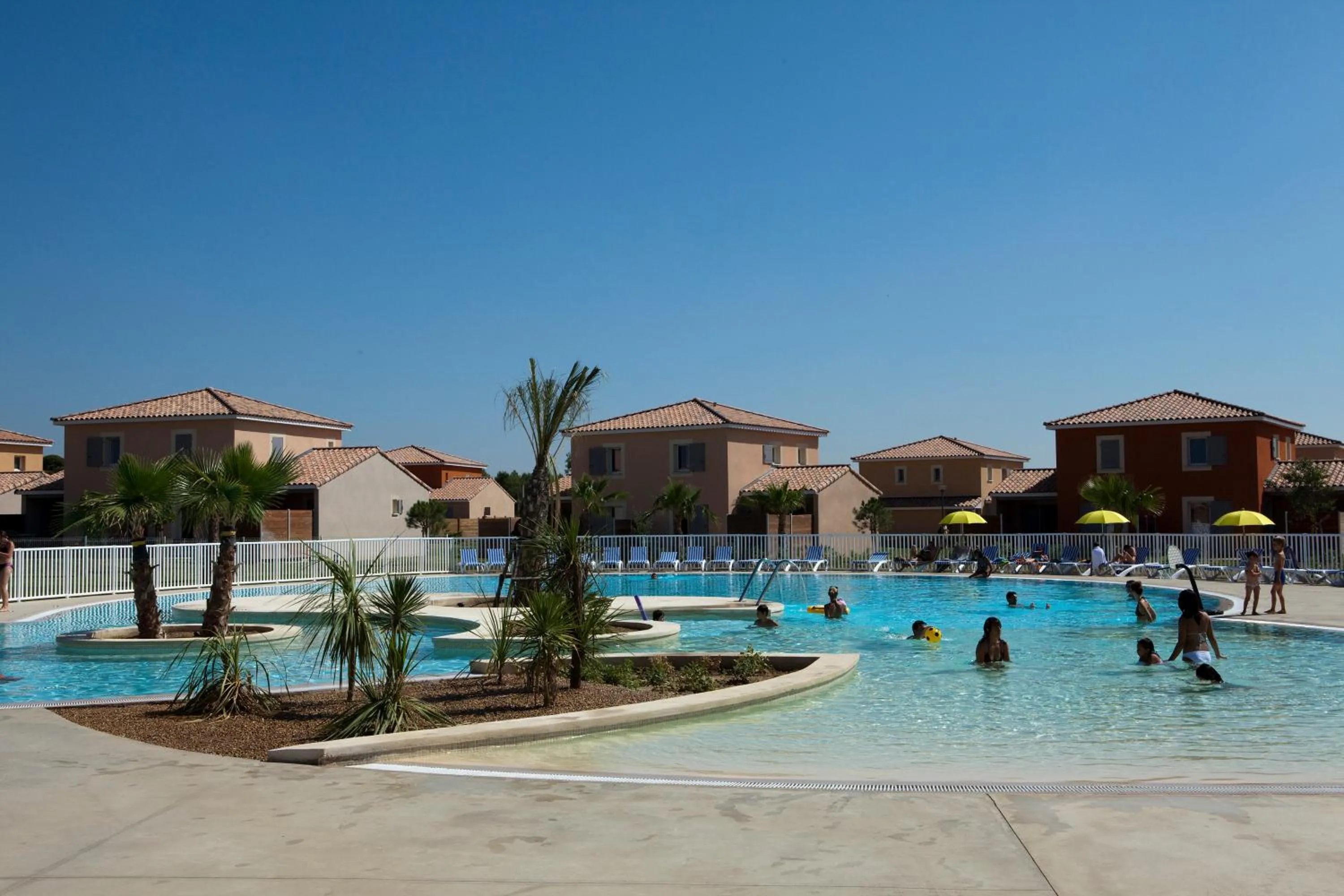 Swimming pool in Le Domaine du Golf*** by Ateya Vacances